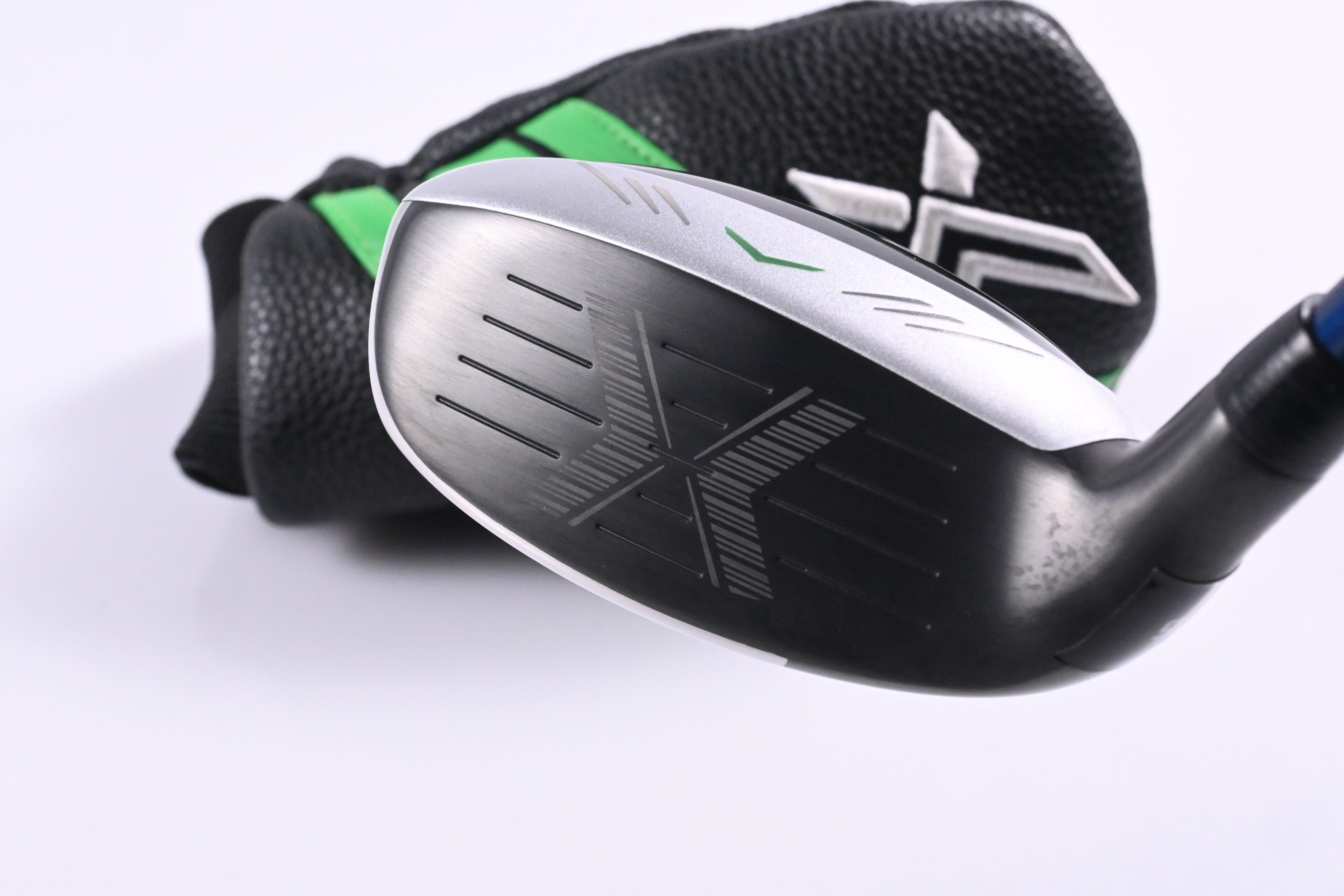 XXIO X 2022 #6 Hybrid / 26 Degree / Regular Flex Diamana ZX 50 Shaft