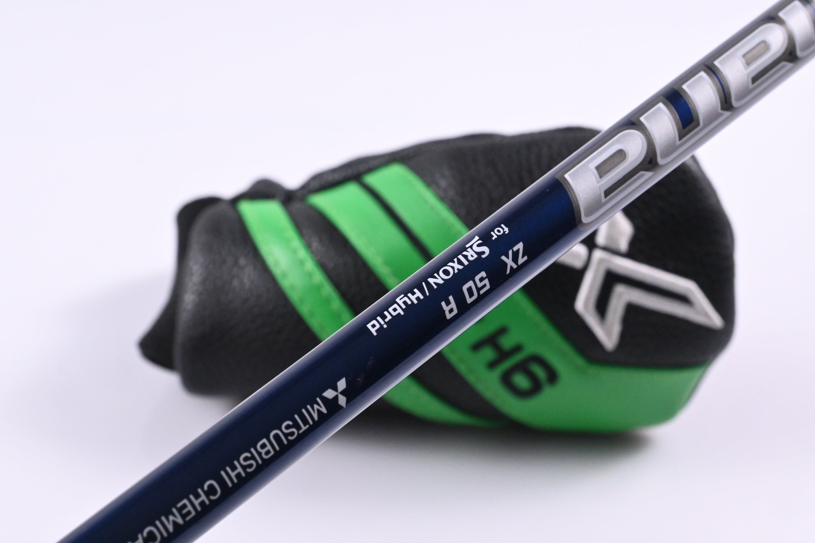 XXIO X 2022 #6 Hybrid / 26 Degree / Regular Flex Diamana ZX 50 Shaft