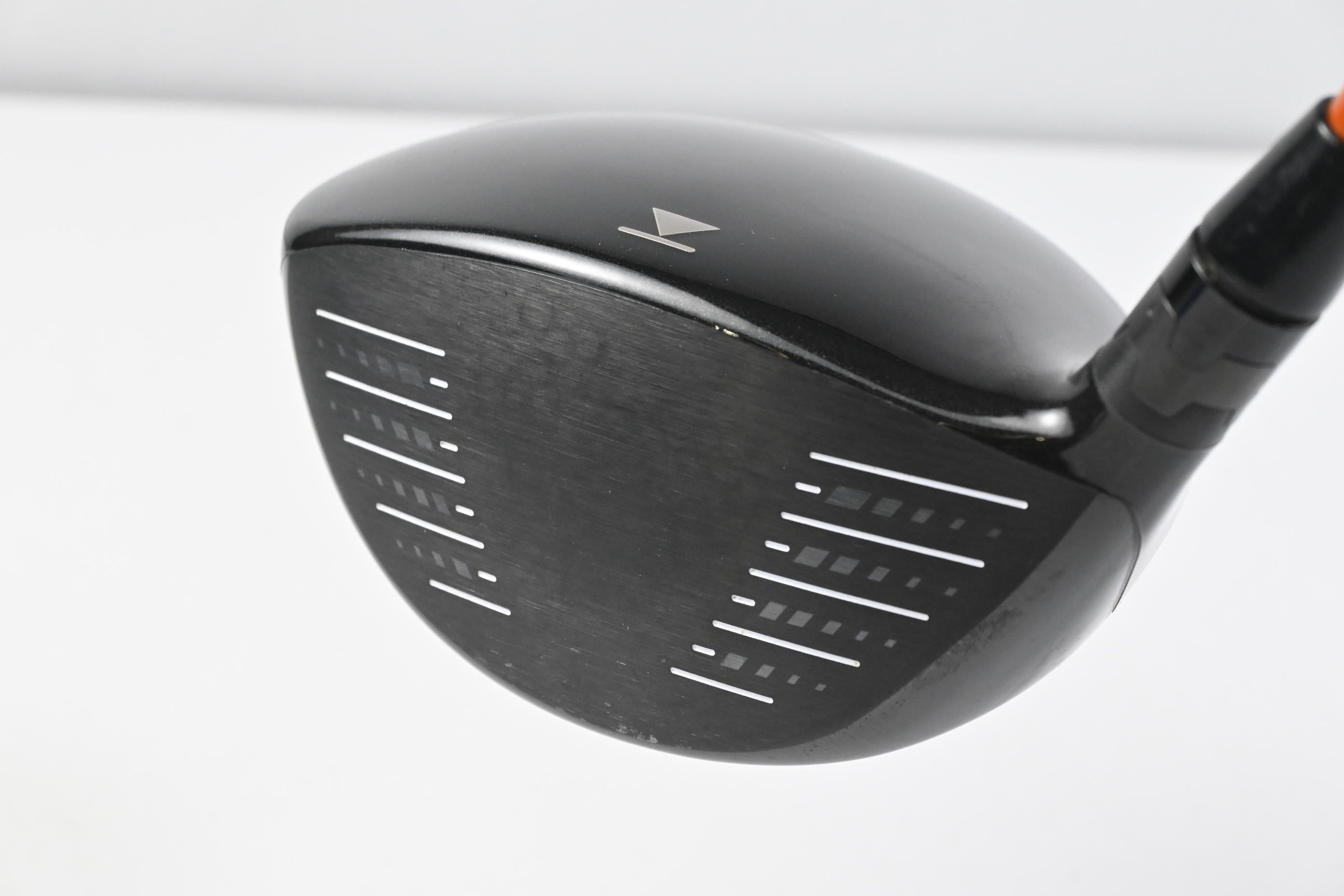 Titleist 913 D3 Driver / 10.5 Degree / Stiff Flex Tour AD DI-8 Shaft