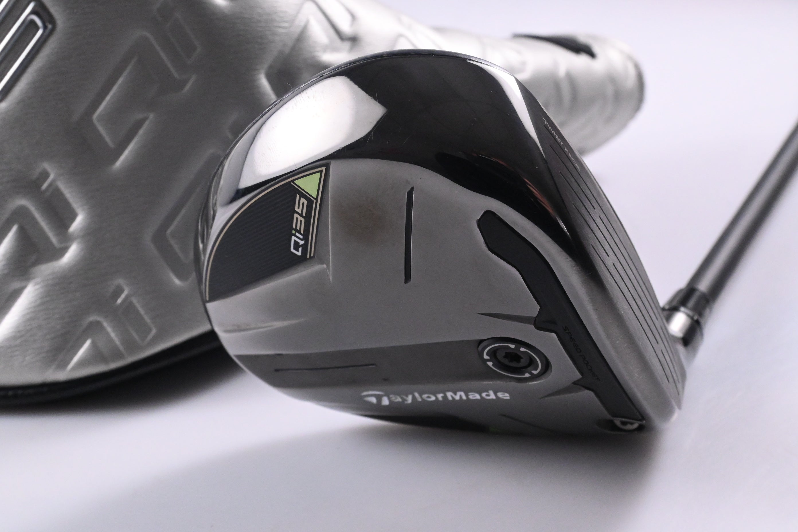 Taylormade Qi35 #3 Wood / 15 Degree / Regular Flex Mitsubishi Reax 55 Shaft