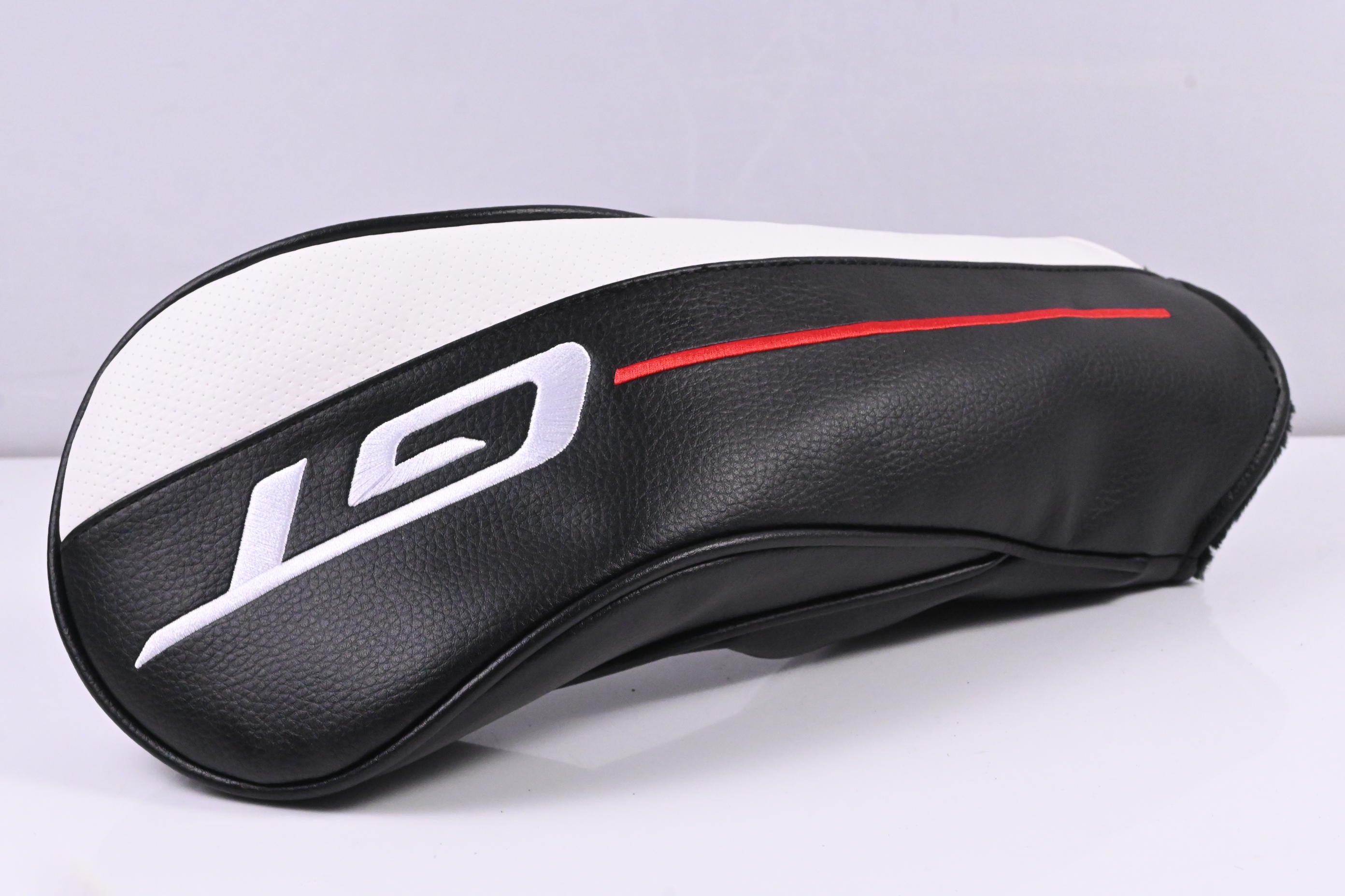 Left Hand Titleist GT3 Driver / 9 Degree / Regular Flex Fujikura Vista Pro 55