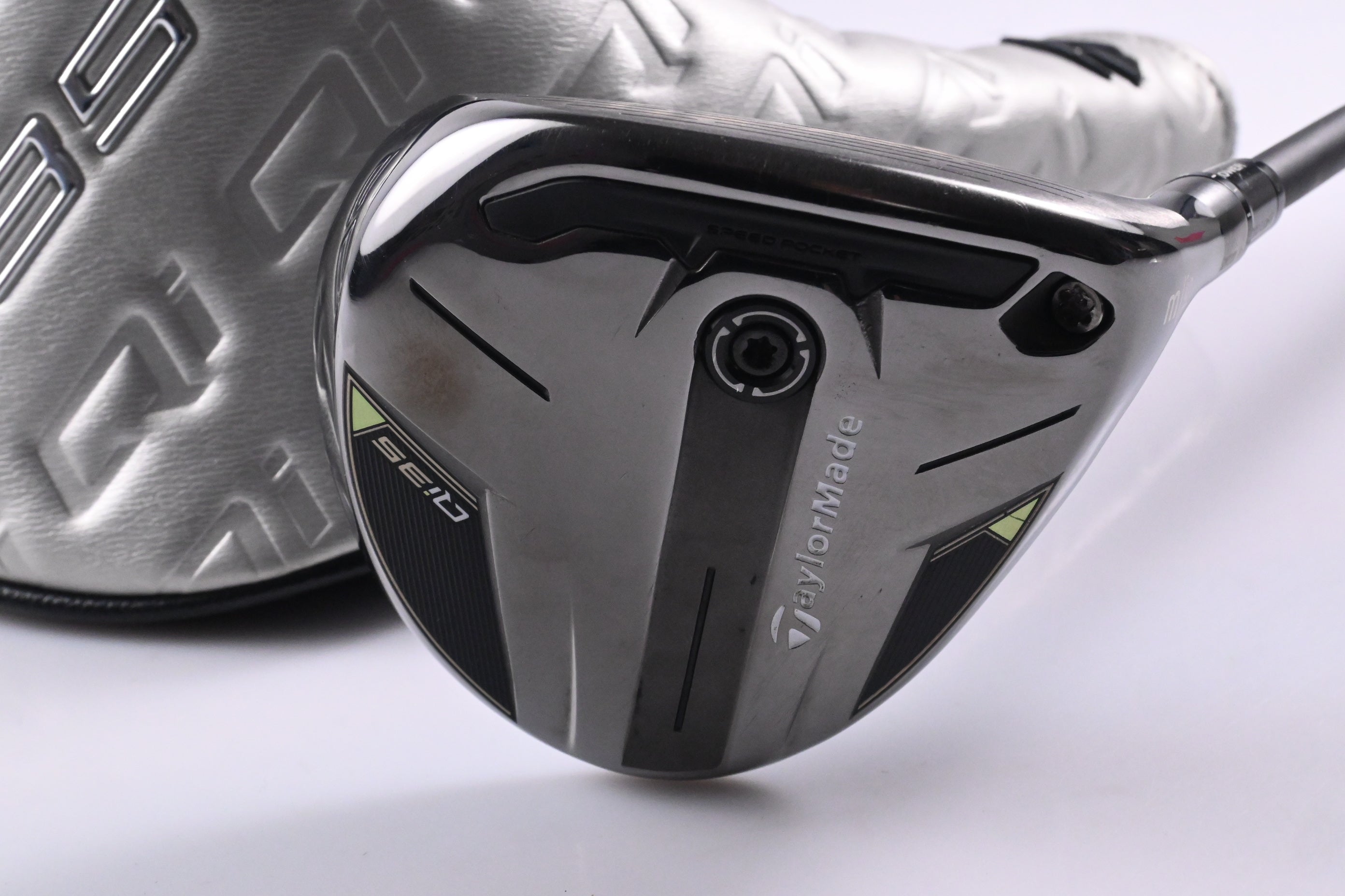 Taylormade Qi35 #3 Wood / 15 Degree / Regular Flex Mitsubishi Reax 55 Shaft