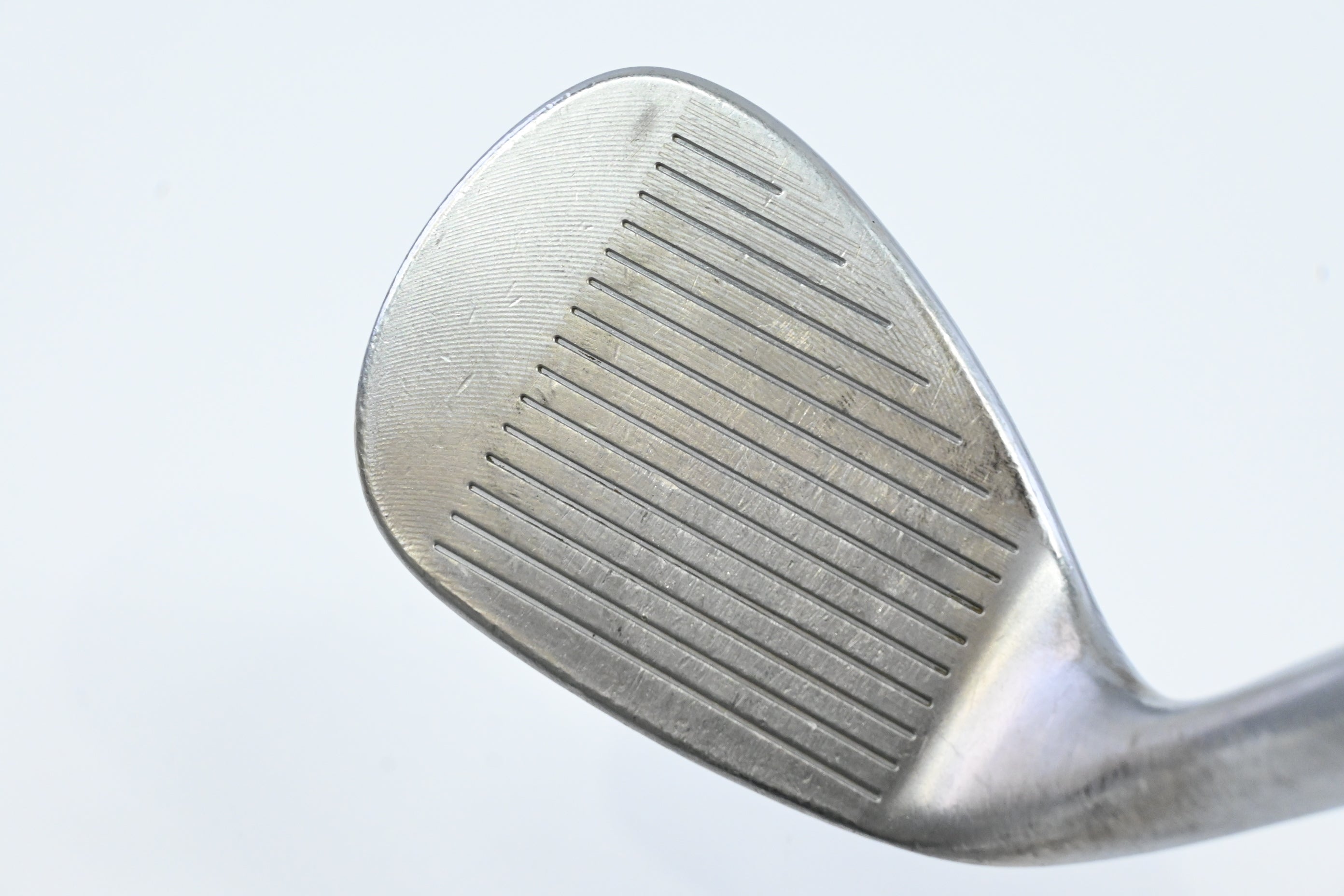 Cleveland 588 RTX Sand Wedge / 56 Degree / Wedge Flex Dynamic Gold Shaft
