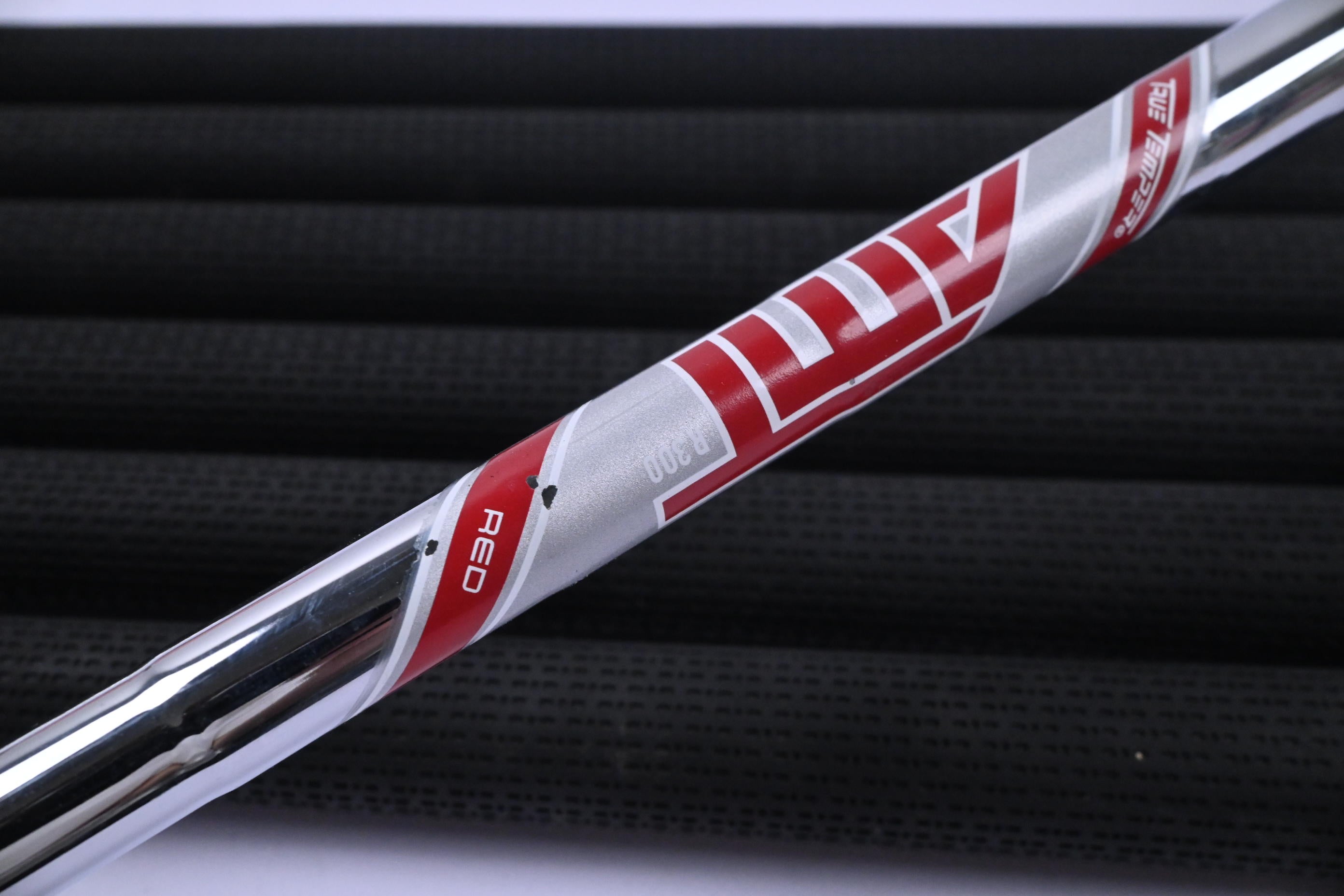 Titleist T350 Irons / 5-PW+GW / Regular Flex AMT Red R300 Shafts