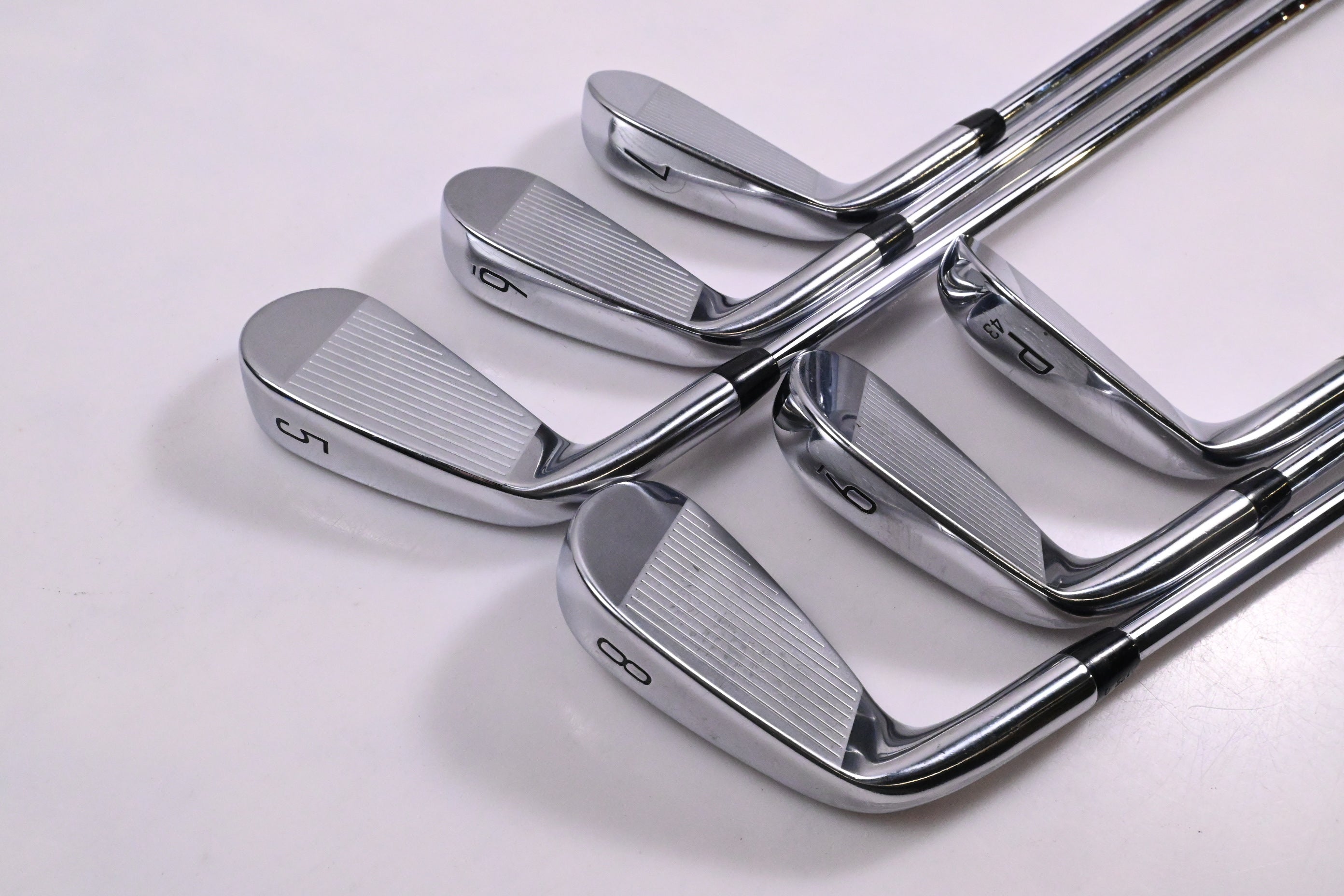 Titleist T350 Irons / 5-PW / Regular Flex AMT Red R300 Shafts