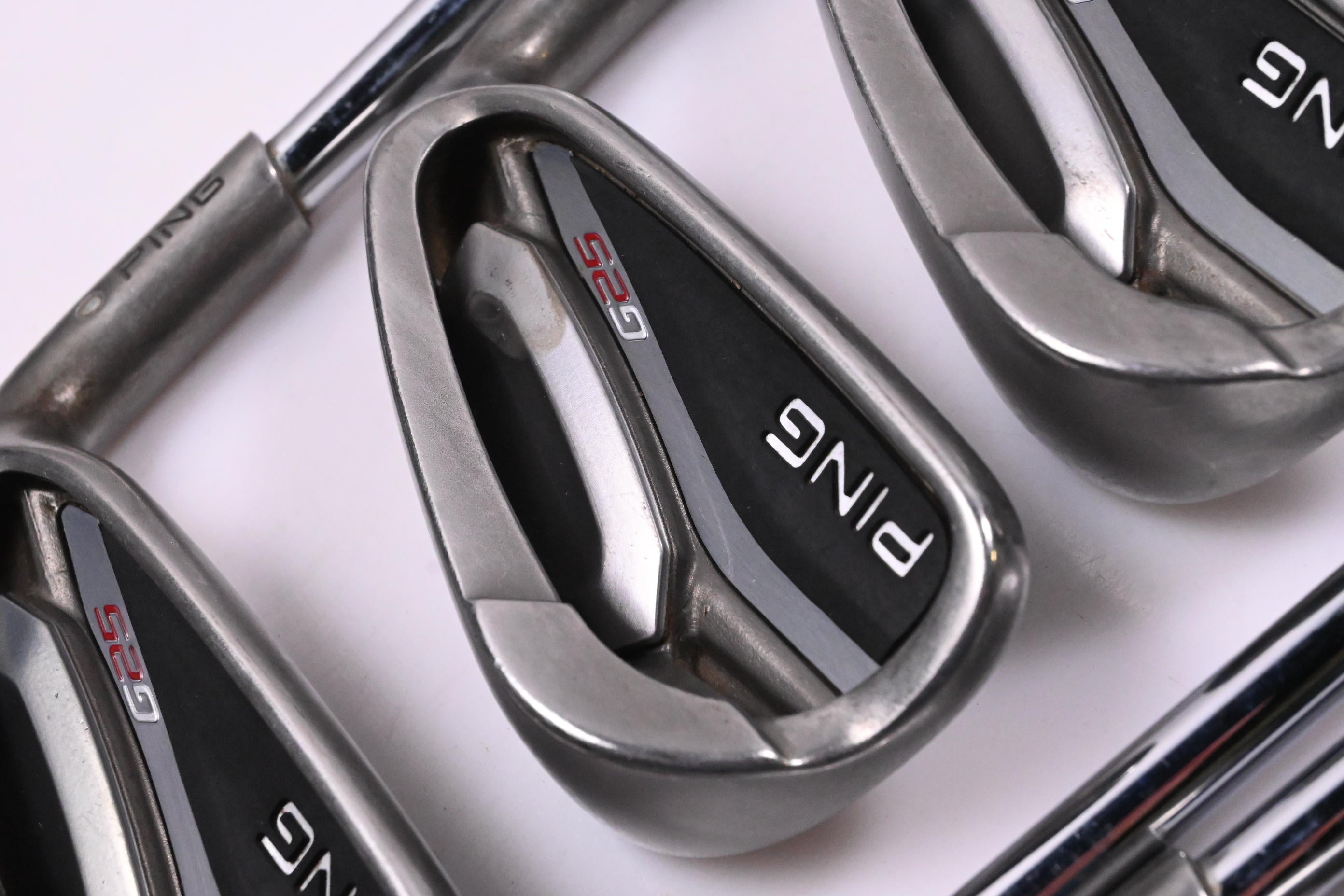 Ping G25 Irons / 5-PW+GW / White Dot / Regular Flex Ping CFS Steel Shafts