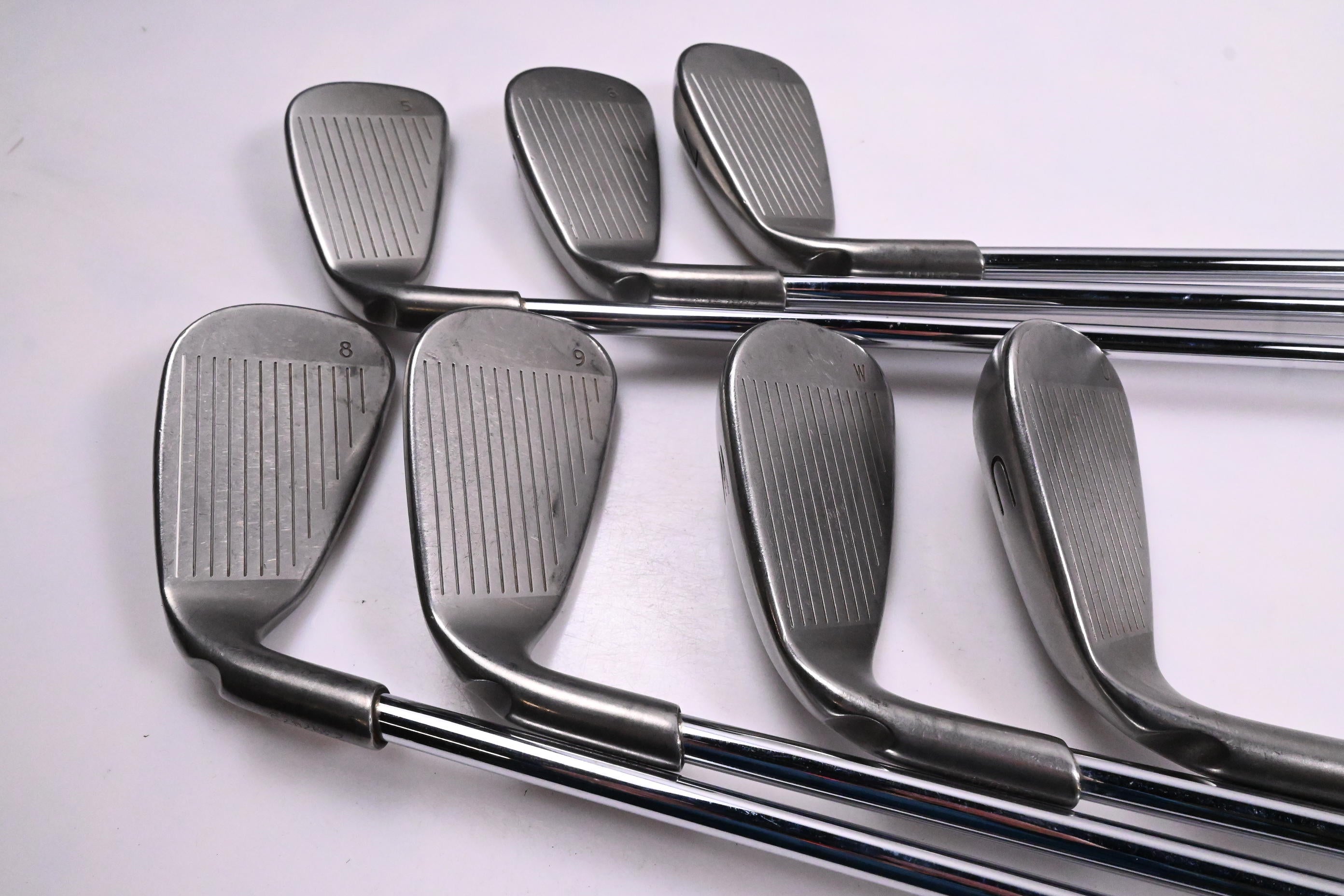 Ping G25 Irons / 5-PW+GW / White Dot / Regular Flex Ping CFS Steel Shafts