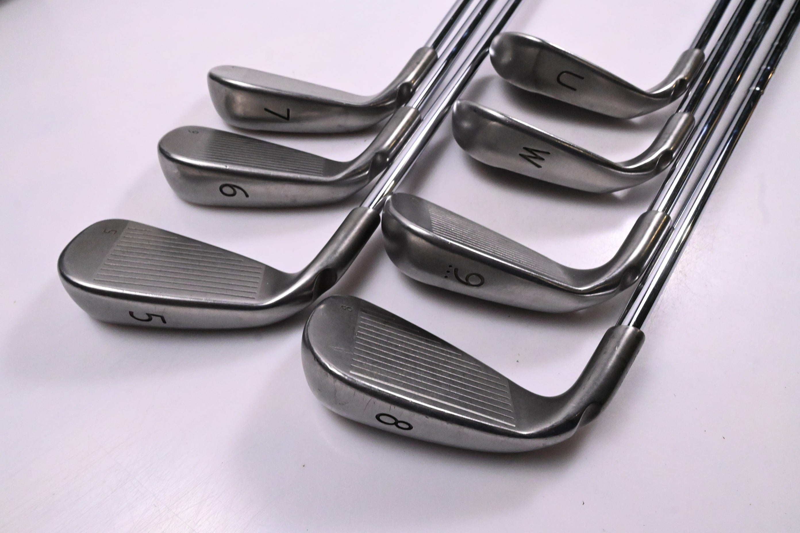 Ping G25 Irons / 5-PW+GW / White Dot / Regular Flex Ping CFS Steel Shafts