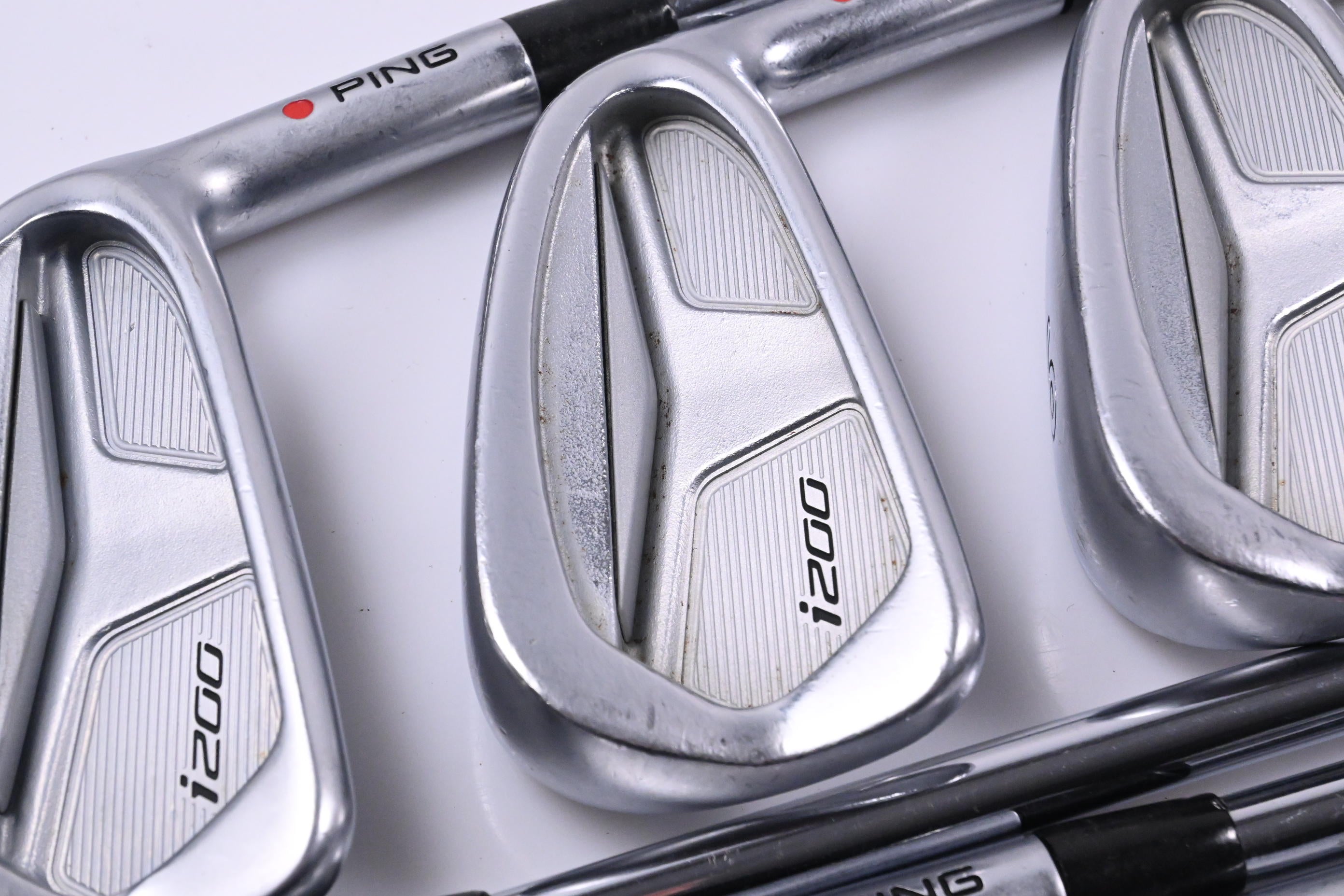 Ping i200 Irons / 4-PW / Red Dot / Regular Flex Ping AWT 2.0 Steel Shafts