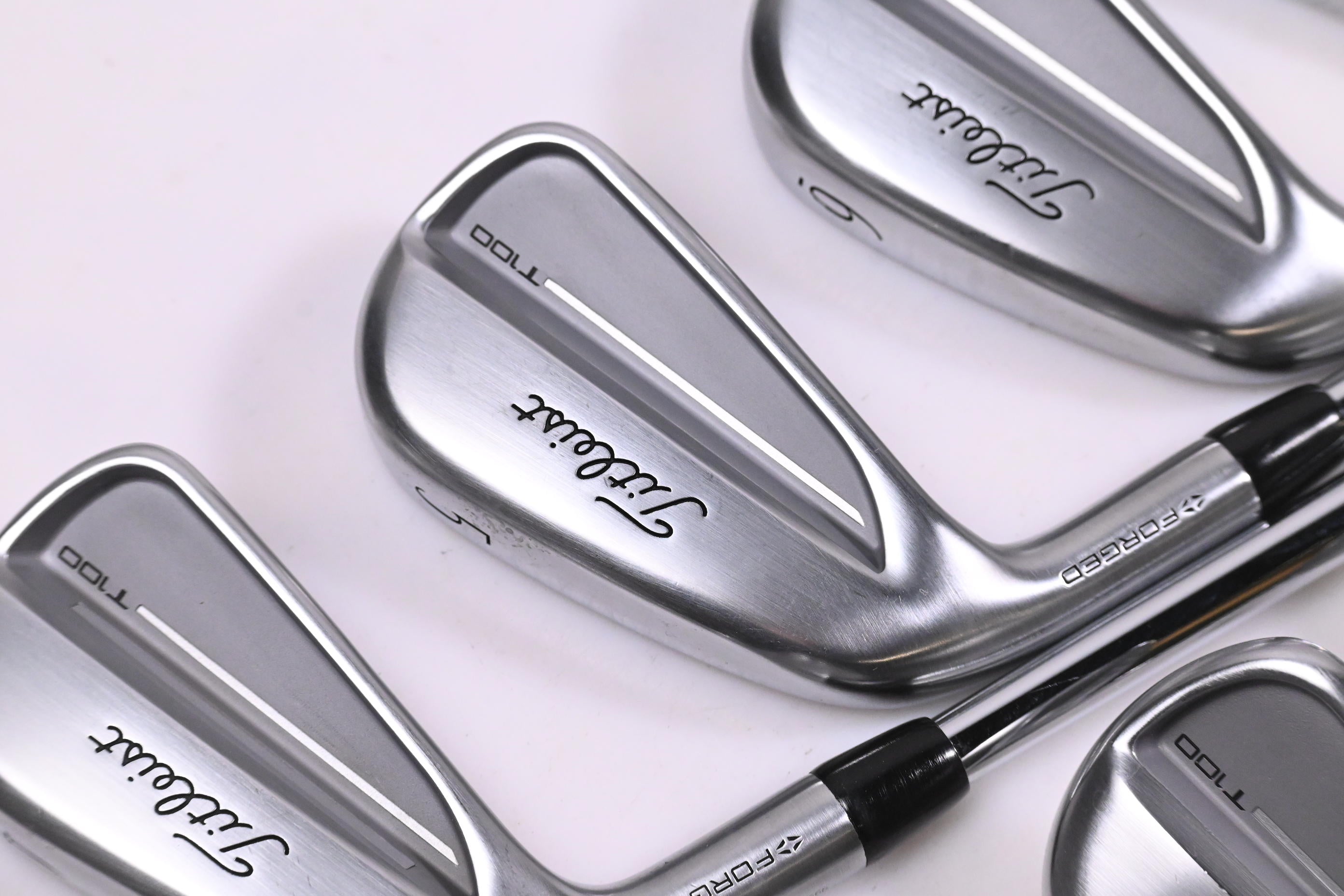 Left Hand Titleist T100 2025 Irons / 4-PW+49° / X-Flex N.S.Pro Modus³ Tour 120
