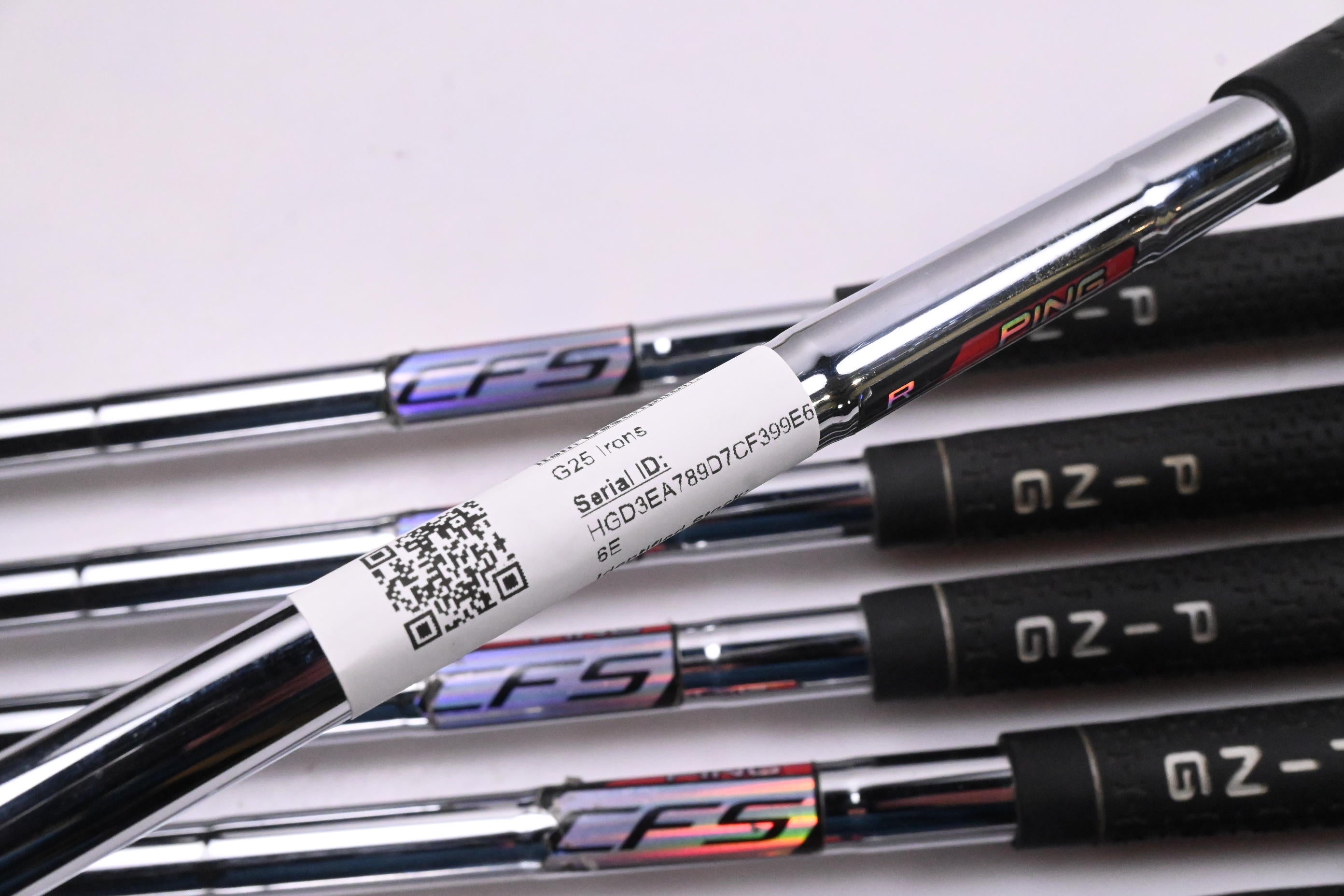 Ping G25 Irons / 5-PW+GW / White Dot / Regular Flex Ping CFS Steel Shafts