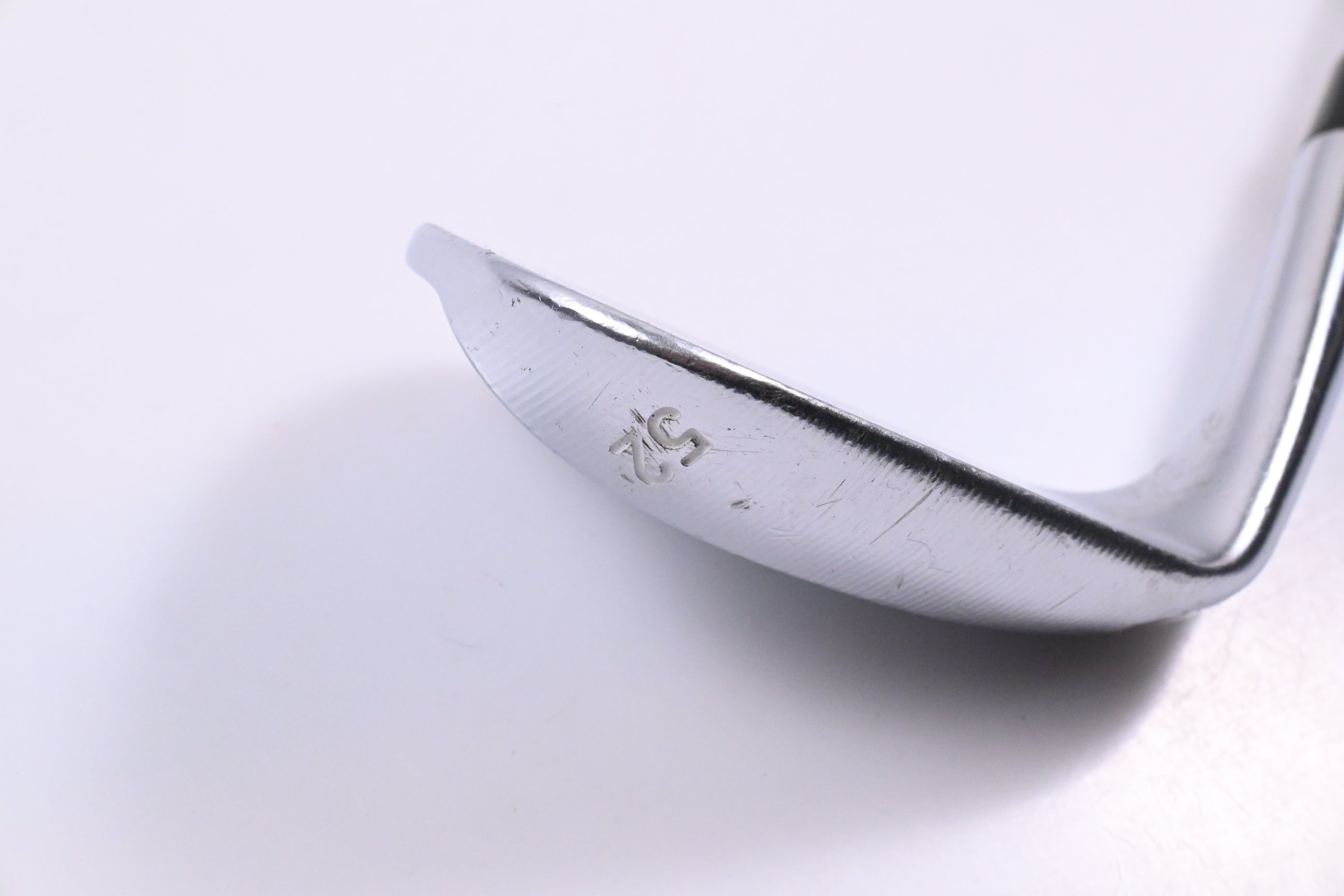 Taylormade Milled Grind Gap Wedge / 52 Degree / Wedge Flex Dynamic Gold Shaft