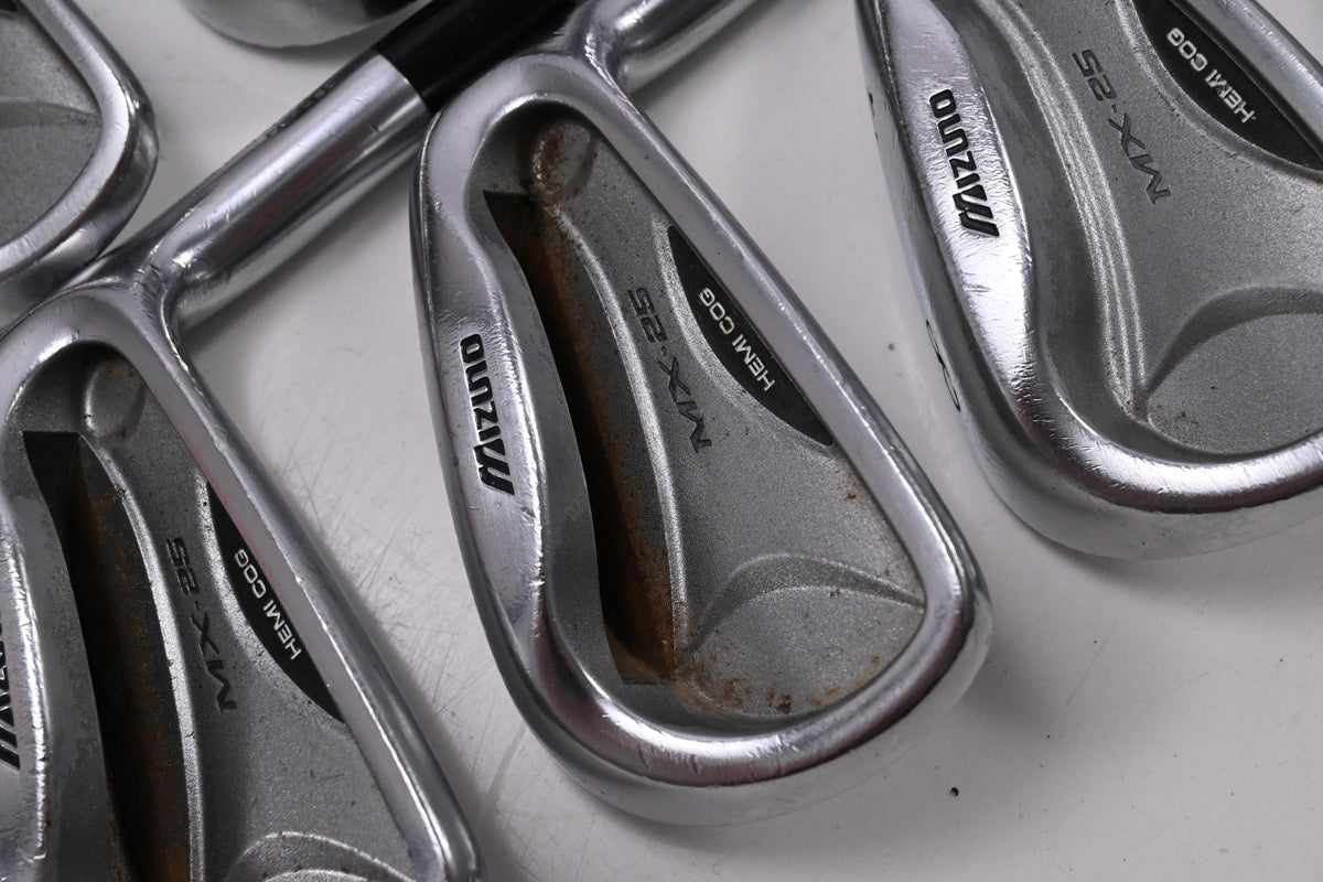 Mizuno MX-25 Irons / 3-9i / Regular Flex Dynalite Gold SL R300 Shafts