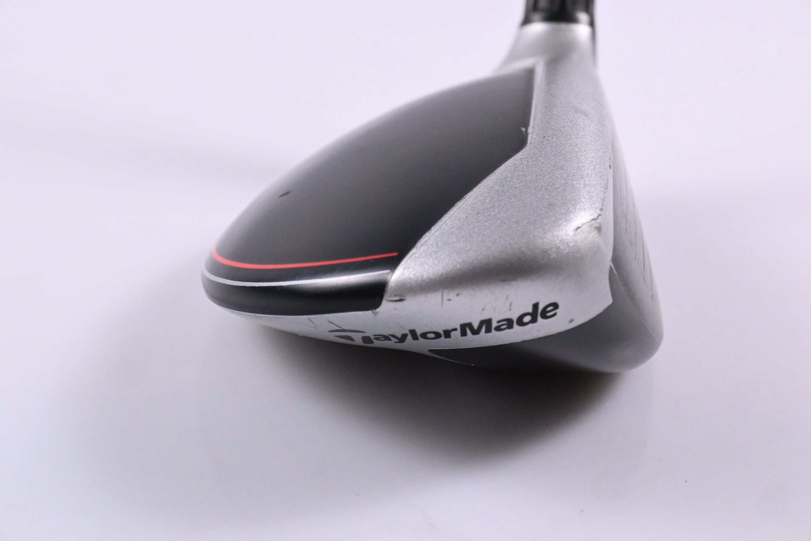 Taylormade M6 #3 Hybrid / 19 Degree / Regular Flex Fujikura Atmos Orange 6 Shaft