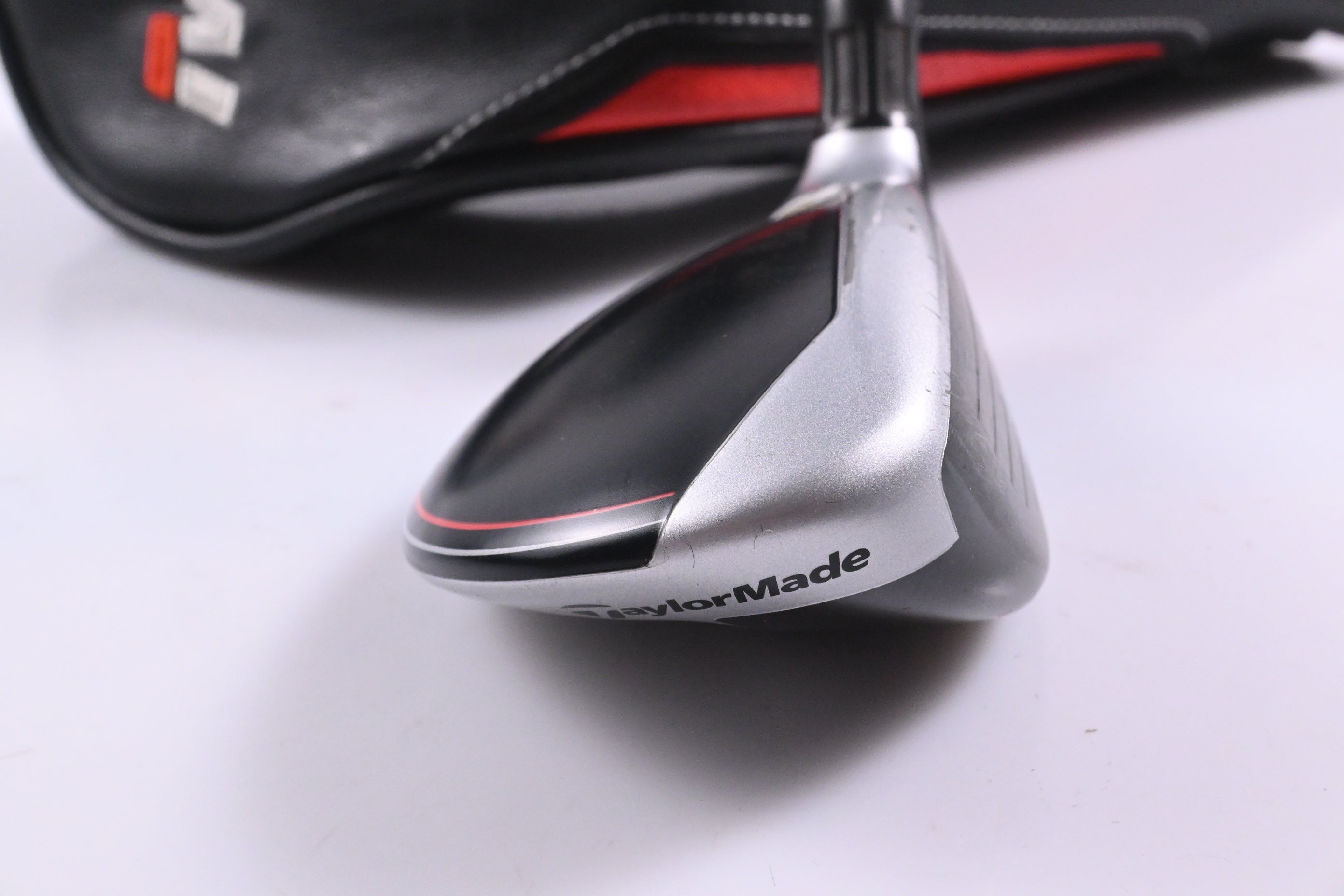 Taylormade M6 #3 Hybrid / 19 Degree / Regular Flex Fujikura Atmos Orange 6 Shaft