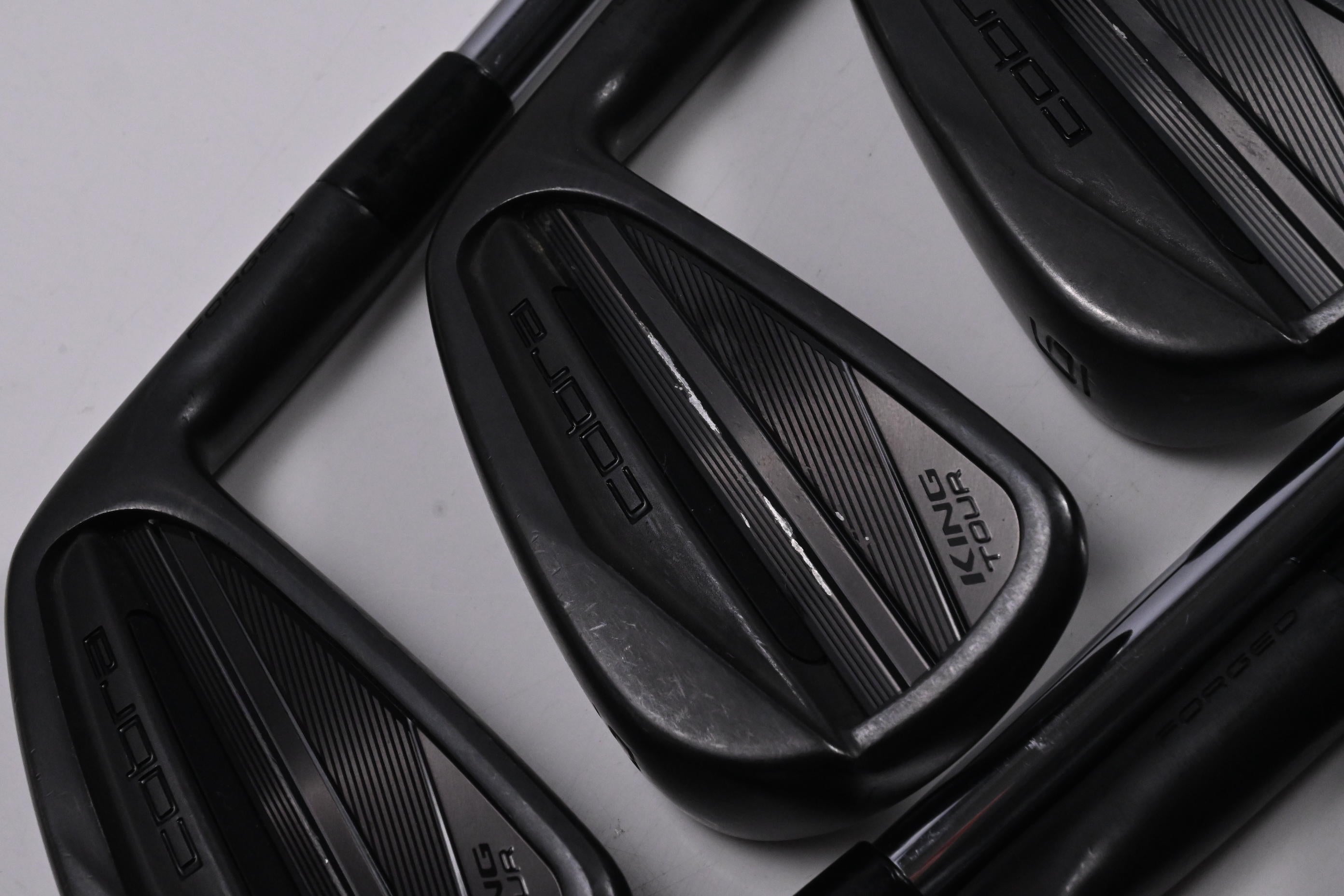 Cobra King Tour 2023 Irons / 4-PW / X-Flex N.S.PRO Modus3 Tour 120 Shafts