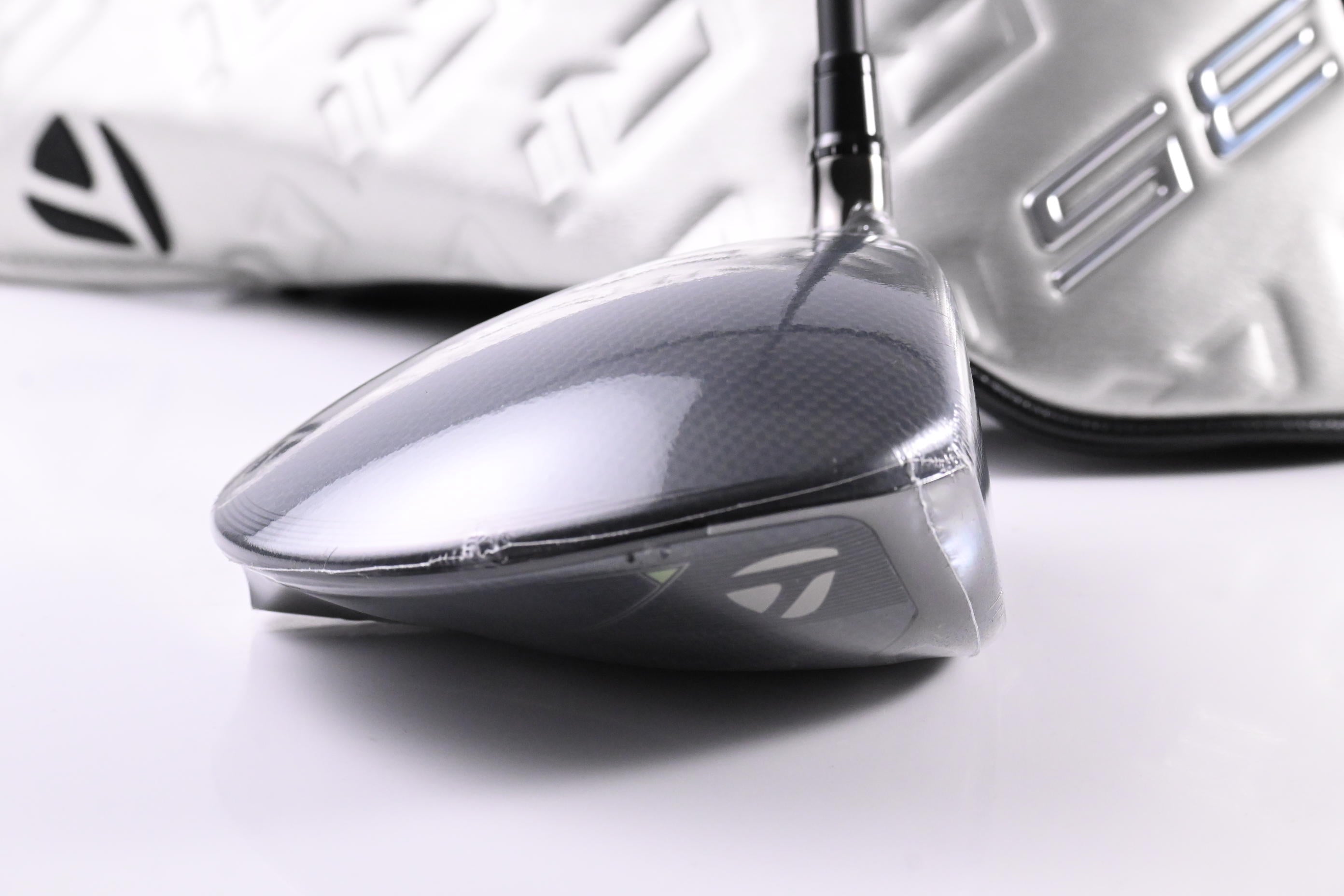 Taylormade Qi35 Driver / 9 Degree / Regular Flex Fujikura Ventus Blue '25 5