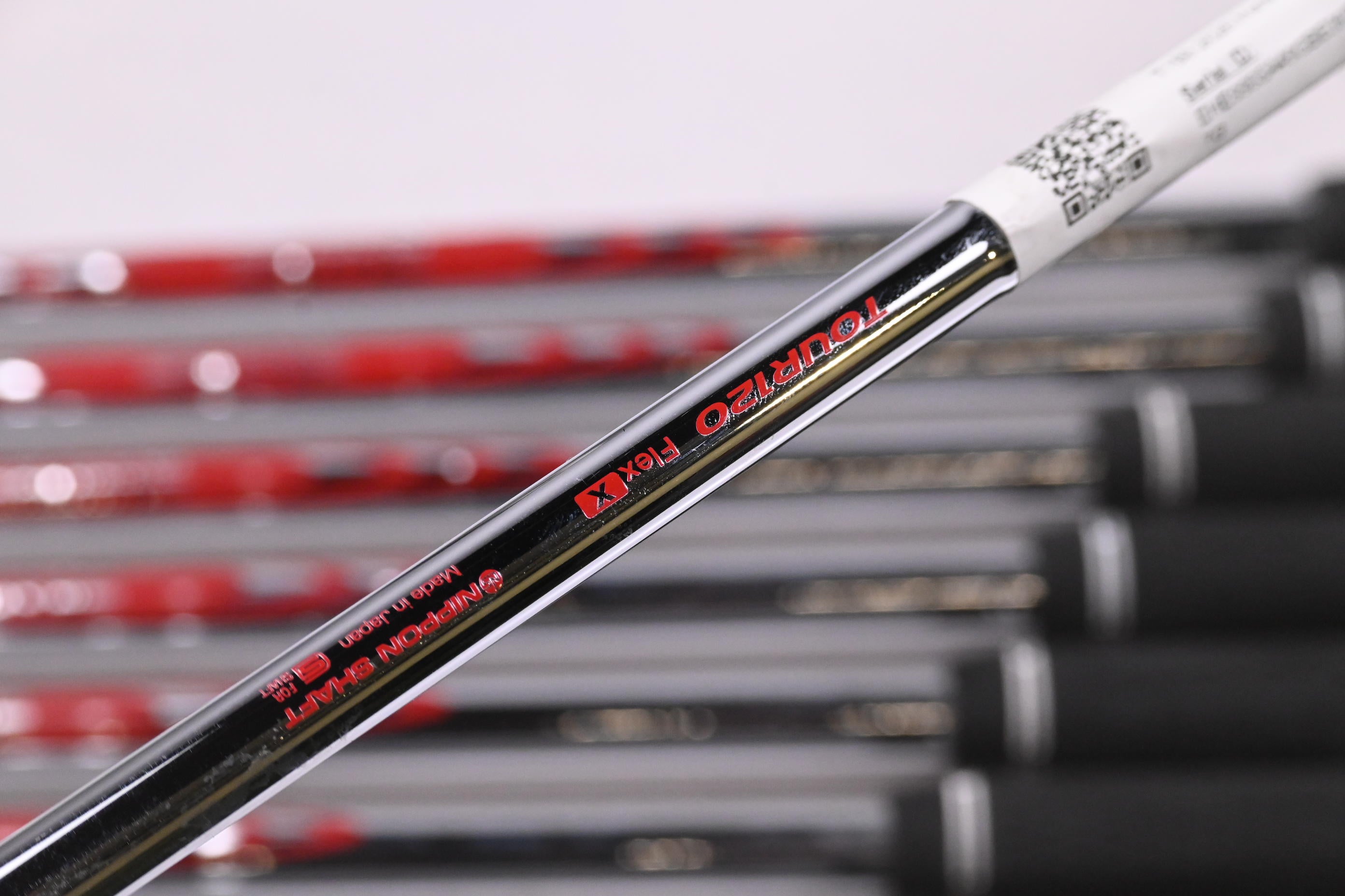 Left Hand Titleist T100 2025 Irons / 4-PW+49° / X-Flex N.S.Pro Modus³ Tour 120