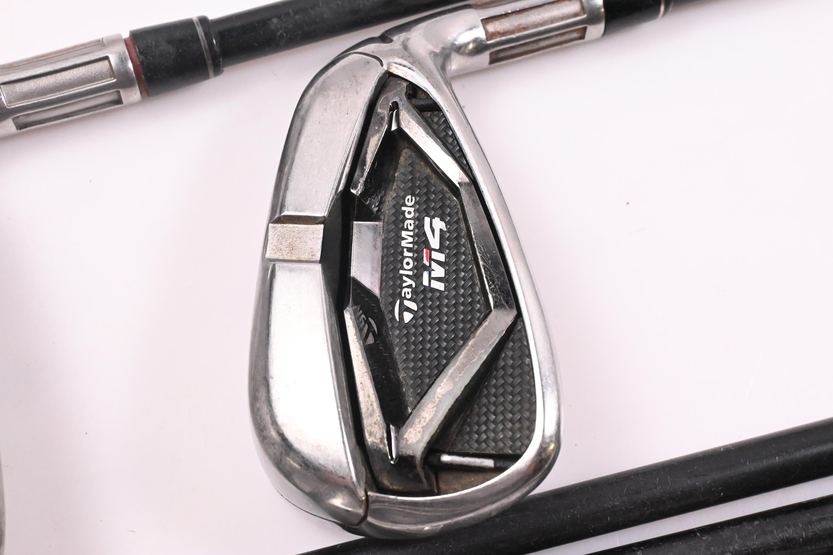 Taylormade M4 Irons / 7-PW+SW / Regular Flex Fujikura Atmos Red 6 Shafts