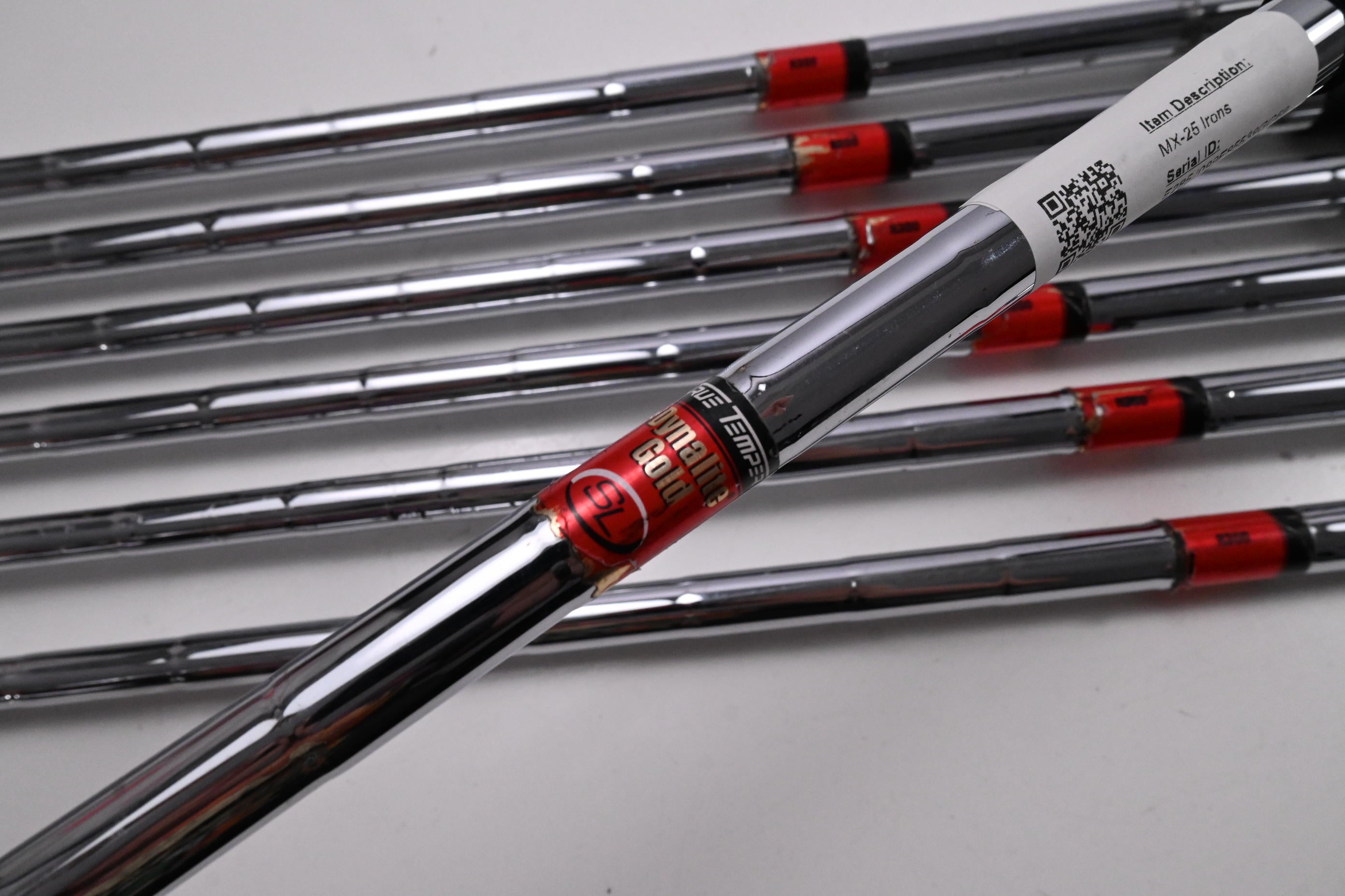 Mizuno MX-25 Irons / 3-9i / Regular Flex Dynalite Gold SL R300 Shafts