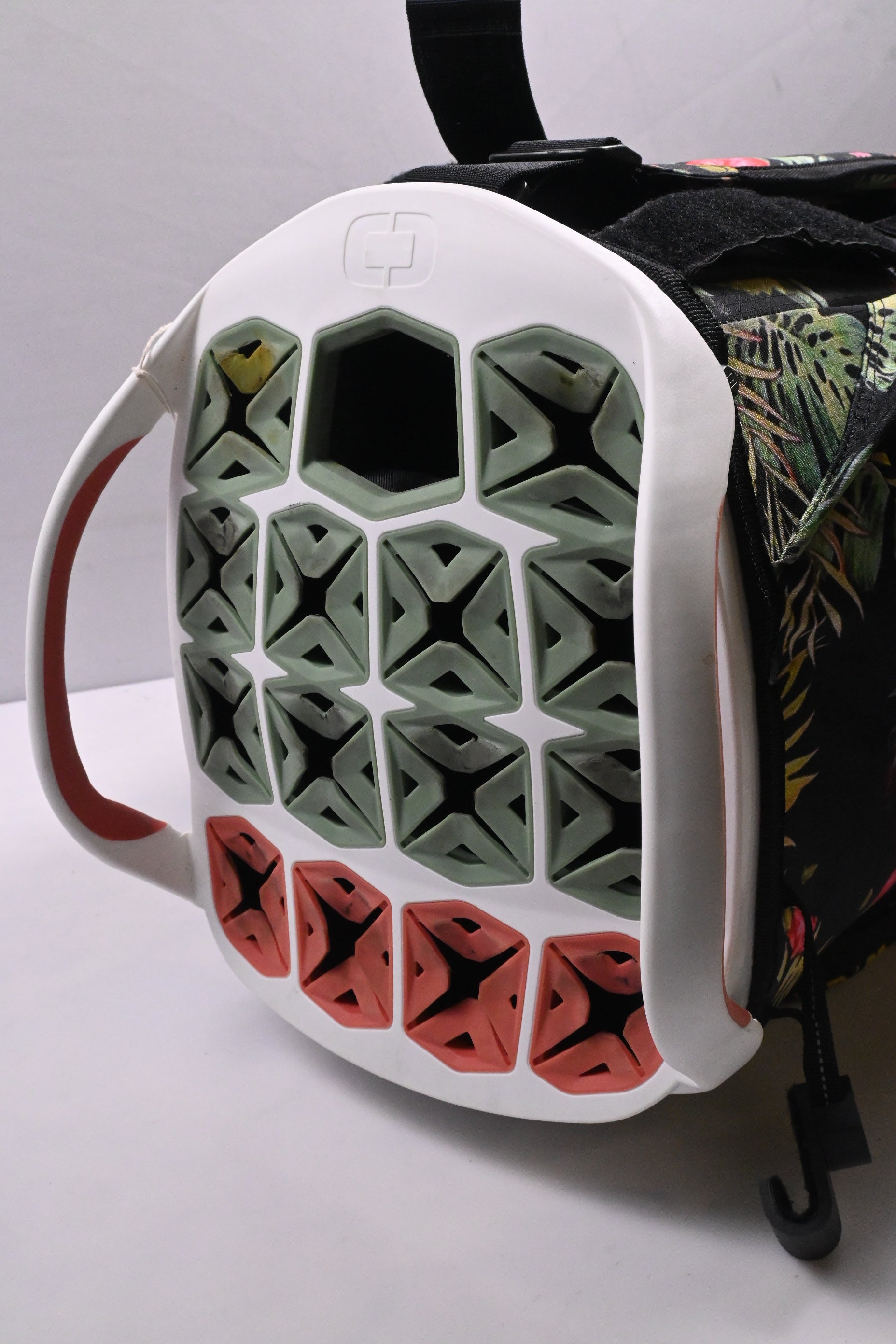 Ogio Silencer Cart Bag / 14-Way Divider / Black, Green