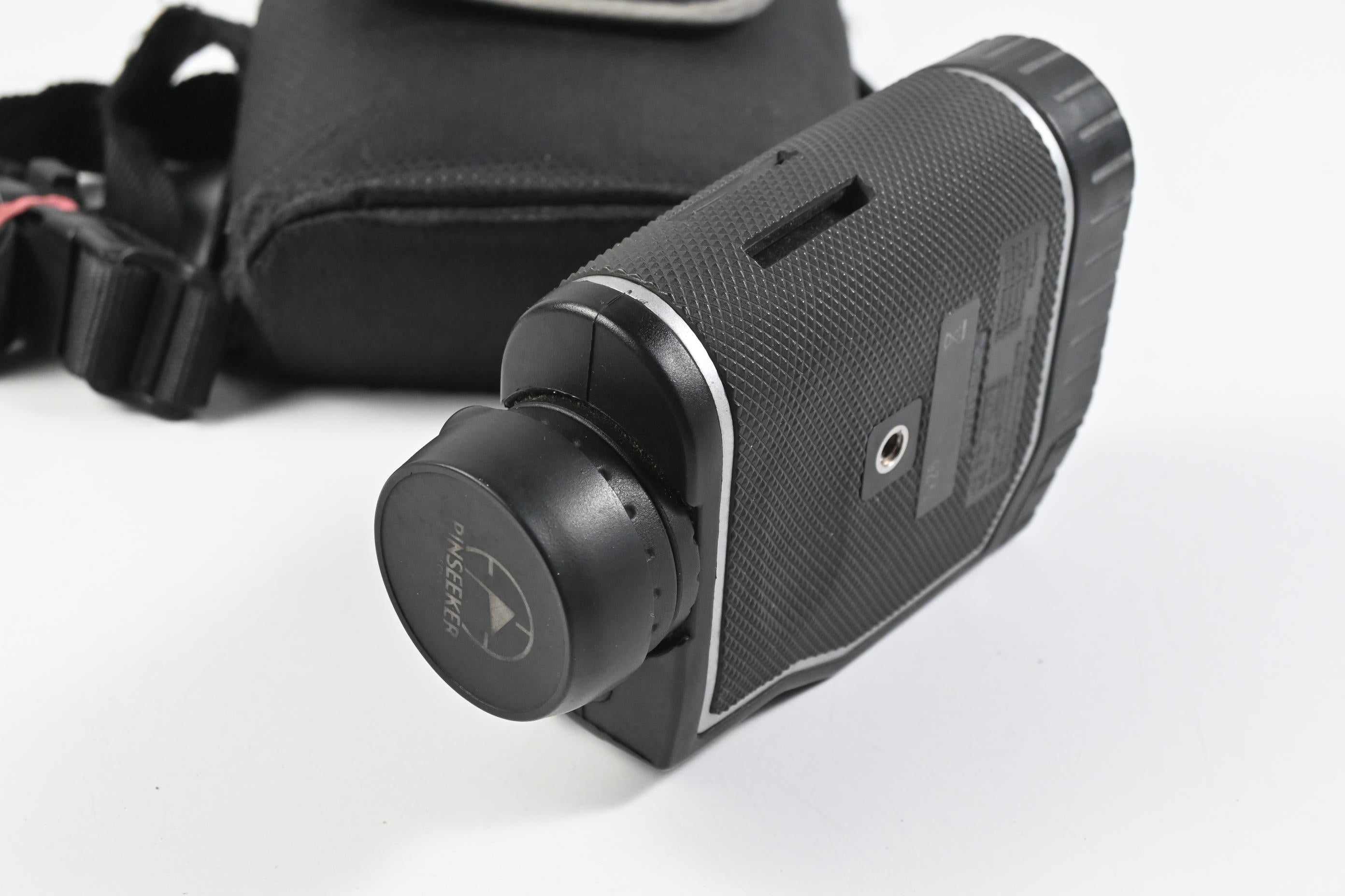 Bushnell Pro 1600 / Rangefinder