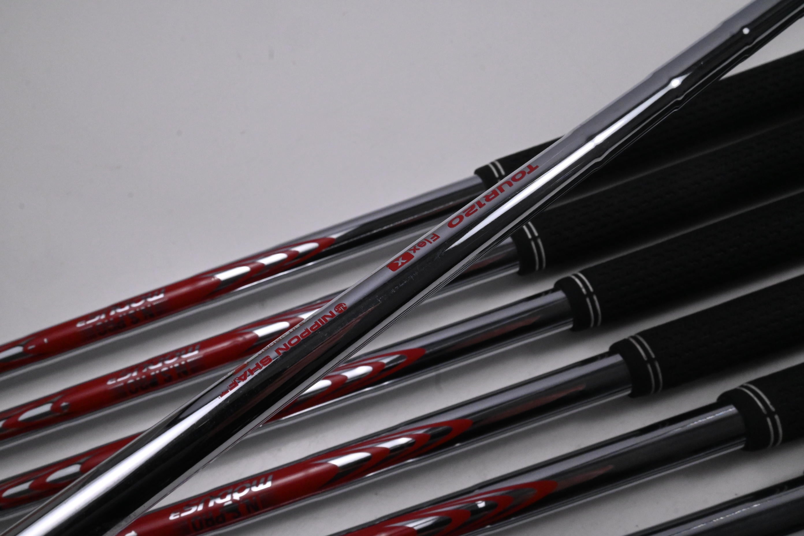 Cobra King Tour 2023 Irons / 4-PW / X-Flex N.S.PRO Modus3 Tour 120 Shafts