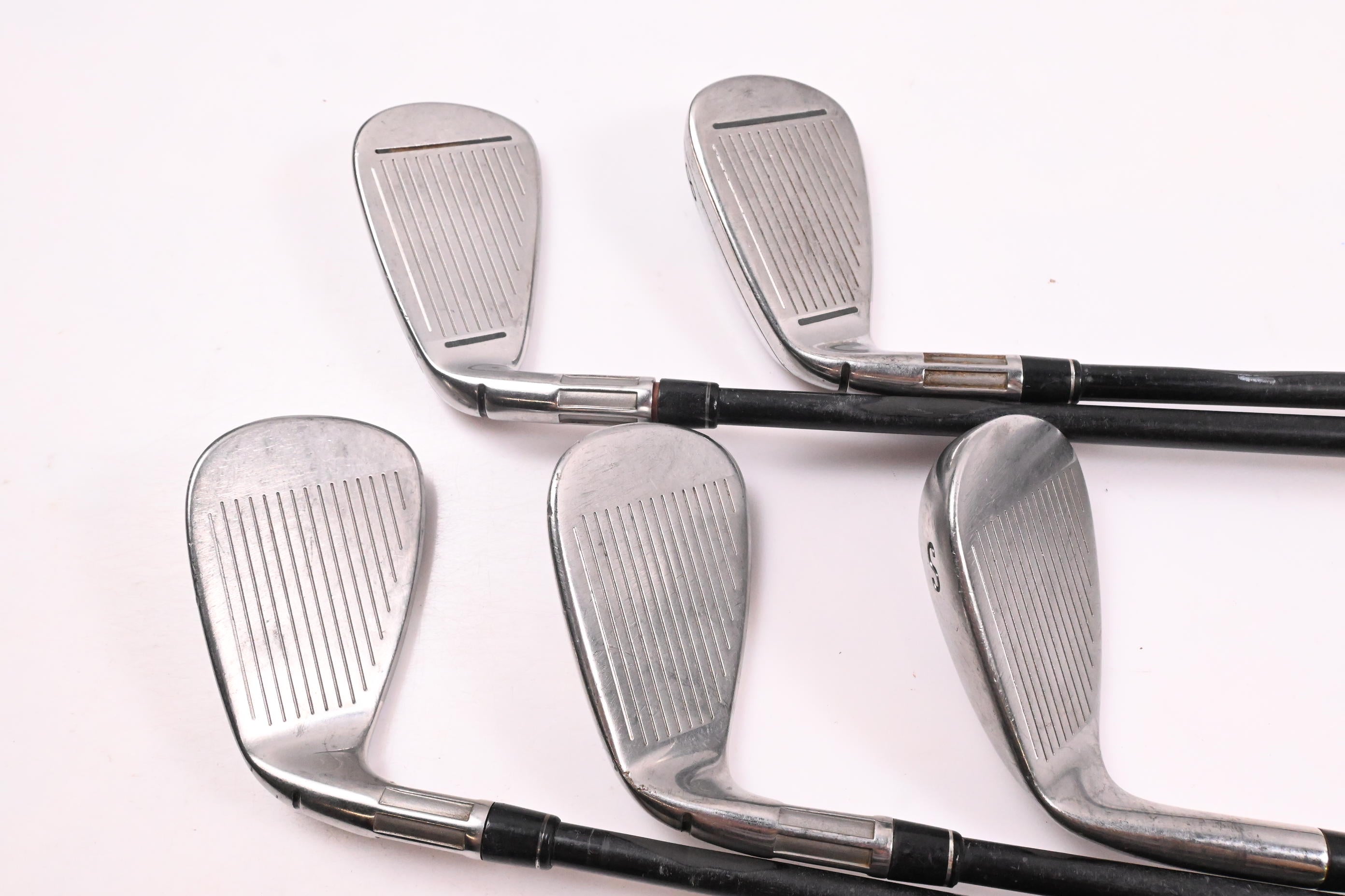 Taylormade M4 Irons / 7-PW+SW / Regular Flex Fujikura Atmos Red 6 Shafts