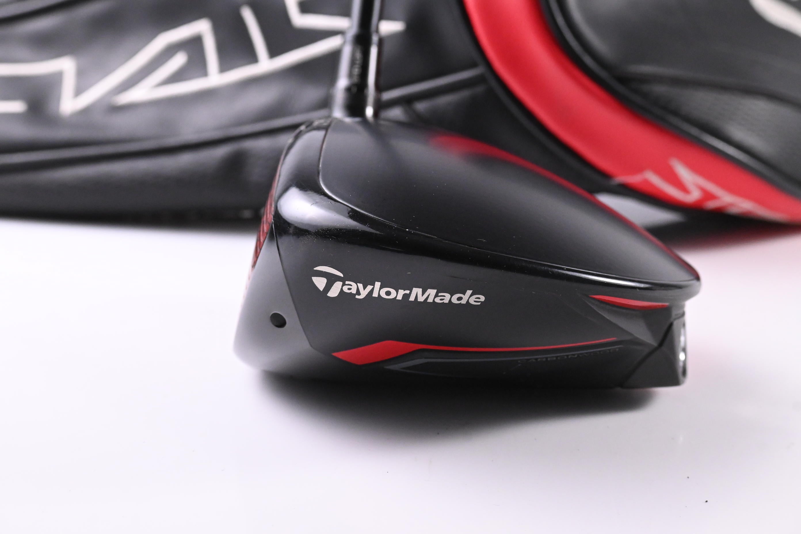 Left Hand Taylormade Stealth Driver / 10.5 Degree / Stiff Flex Ventus Red 5