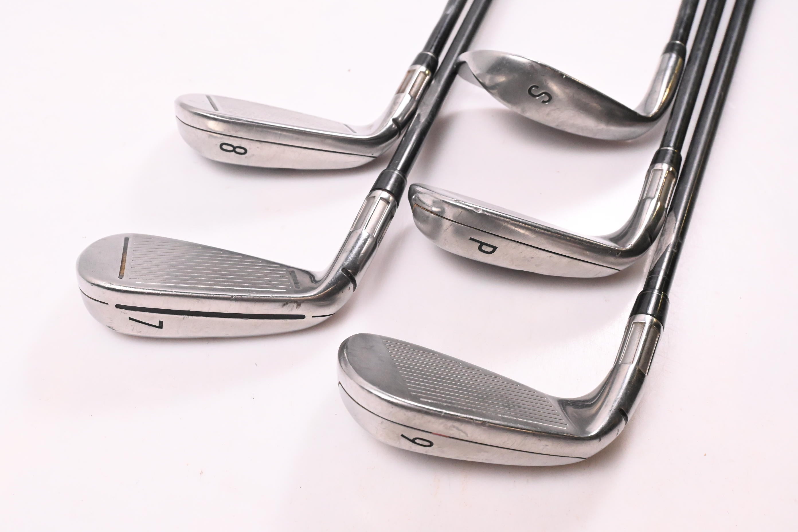 Taylormade M4 Irons / 7-PW+SW / Regular Flex Fujikura Atmos Red 6 Shafts