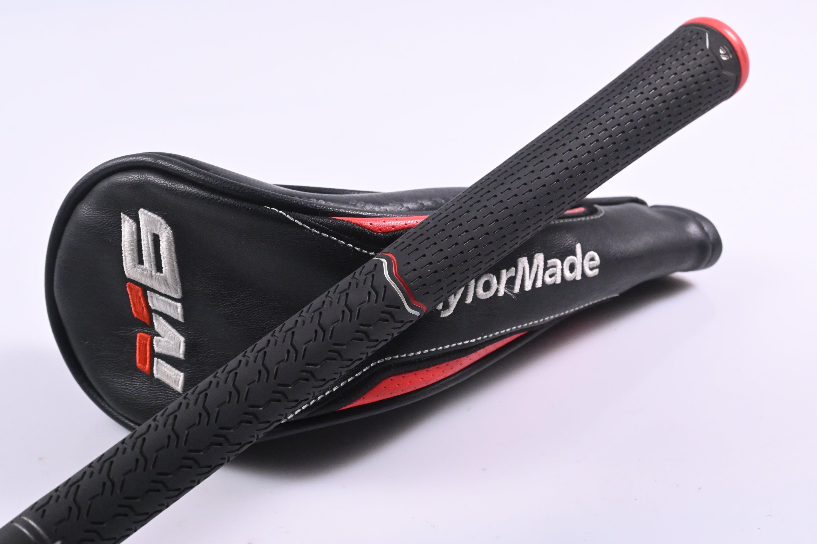Taylormade M6 #3 Hybrid / 19 Degree / Regular Flex Fujikura Atmos Orange 6 Shaft