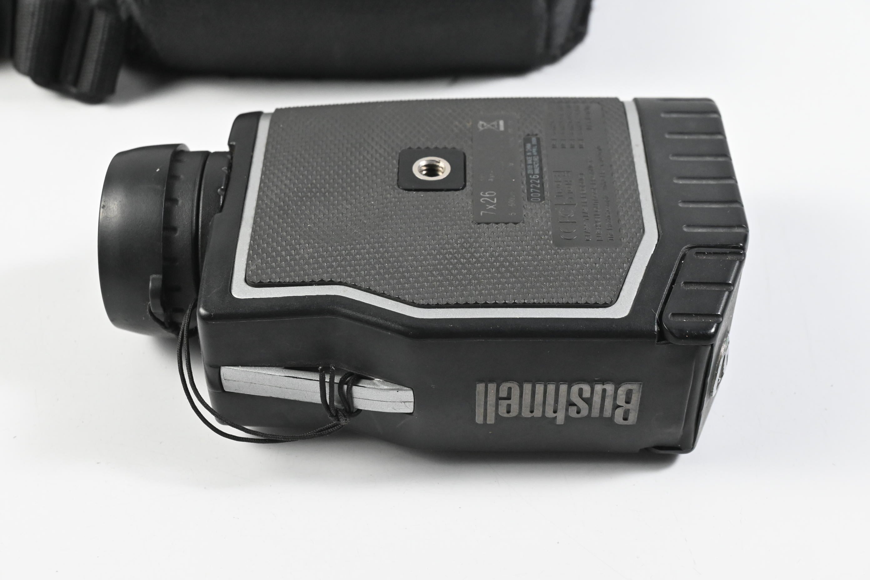 Bushnell Pro 1600 / Rangefinder