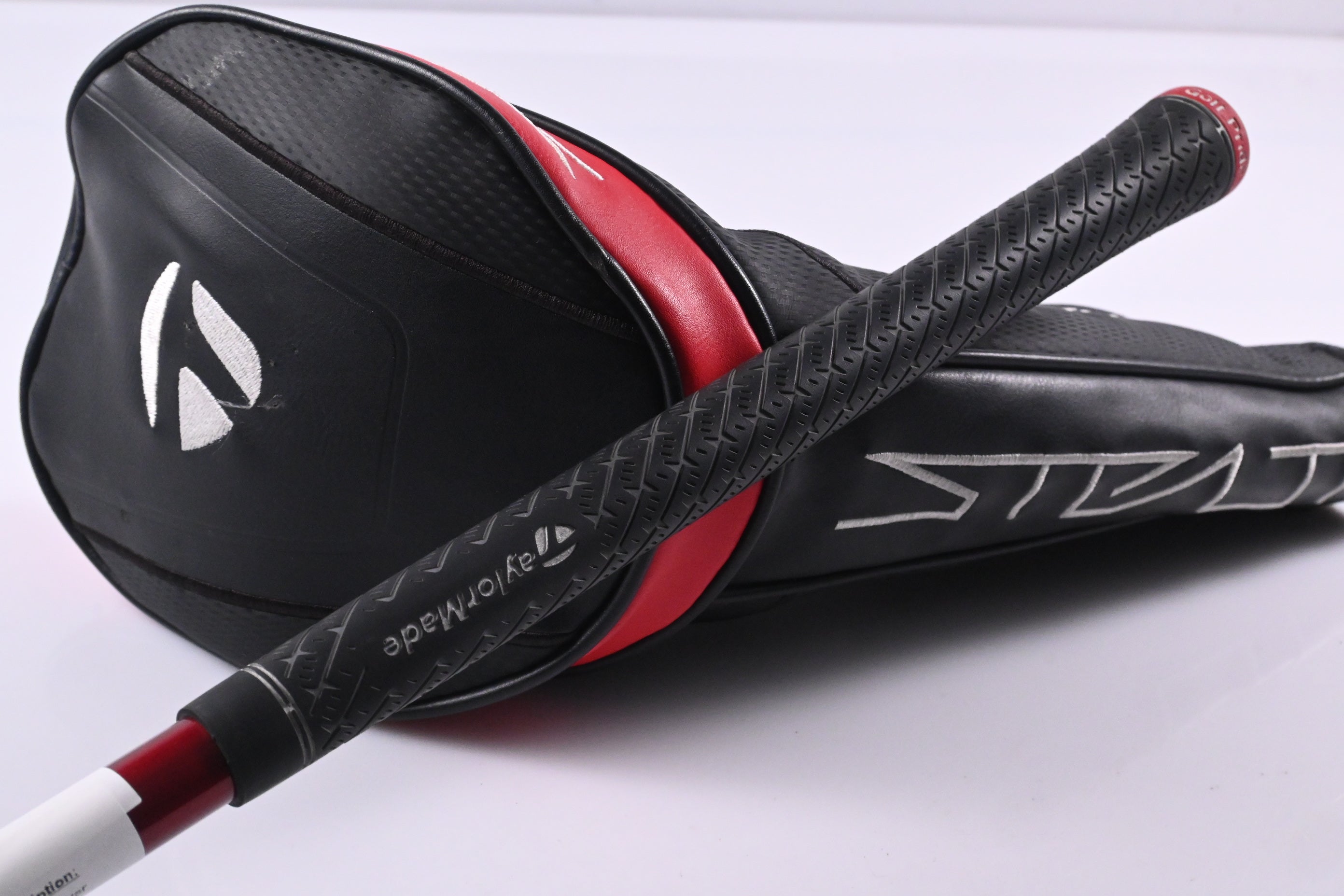 Taylormade Stealth Plus Driver / 9 Degree / Regular Flex Ventus TR Red 5 Shaft