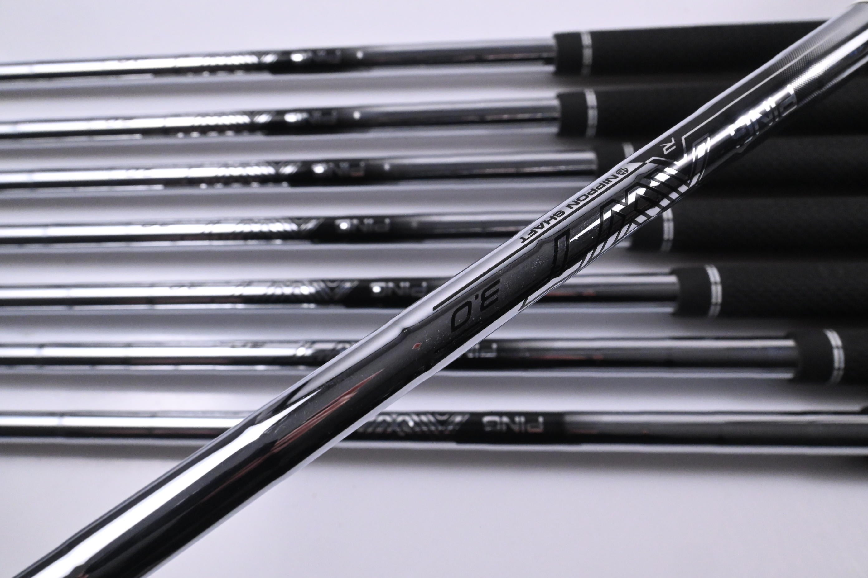 Ping G440 Irons / 4-PW+GW / Blue Dot / Regular Flex Ping AWT 3.0 Shafts