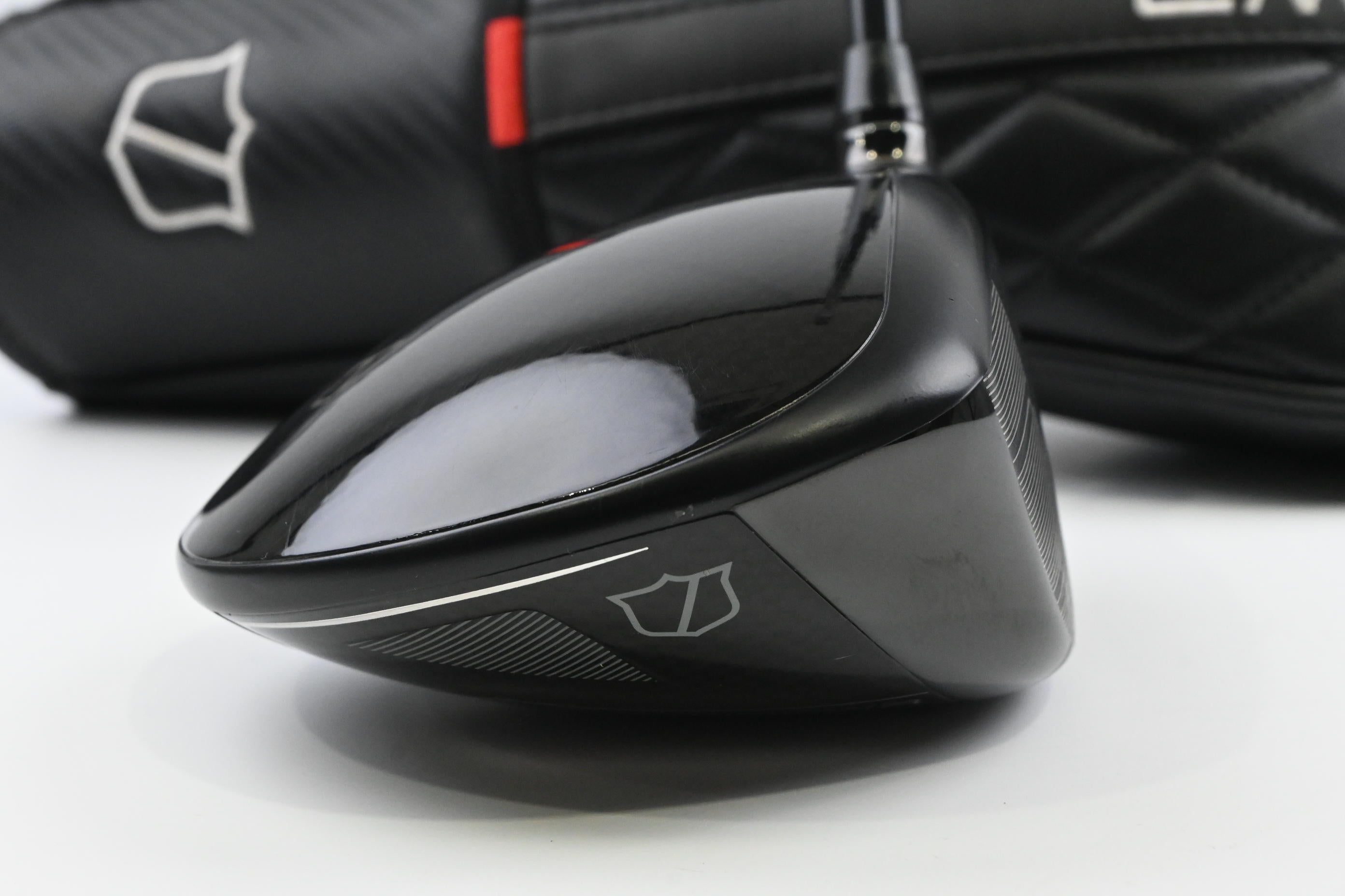 Wilson DYNAPWR 2025 LS Driver / 9 Degree / Stiff Flex Denali Black 60 Shaft