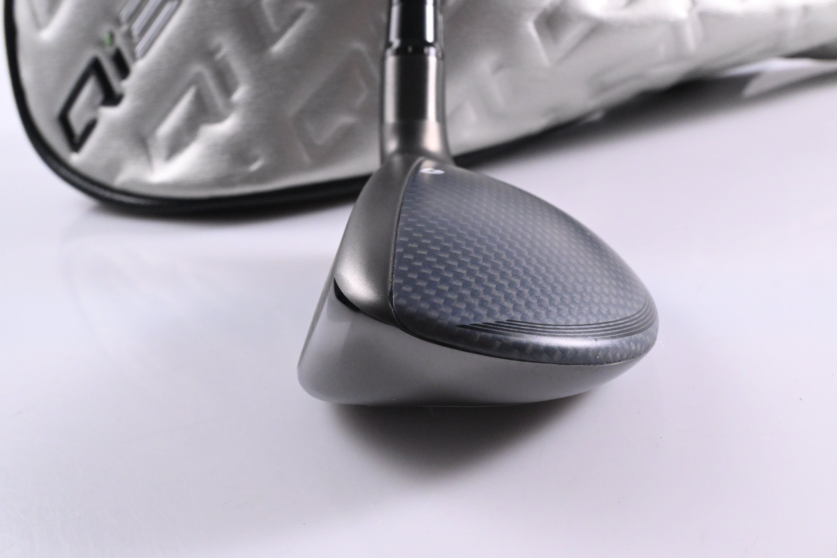 Left Hand Taylormade Qi35 #4 Hybrid / 22 Degree / Regular Flex Ventus Blue '25 6