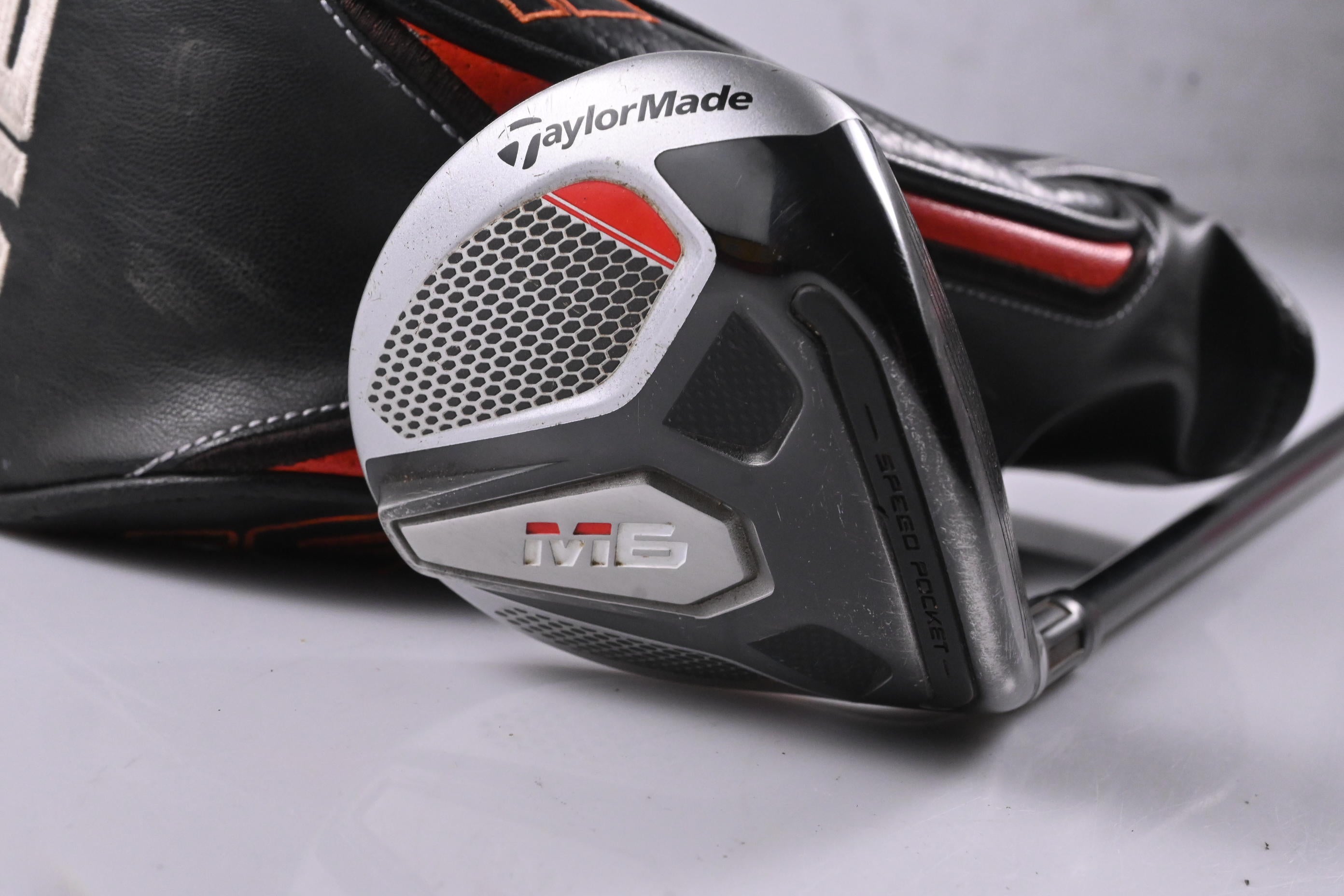 Taylormade M6 #5 Wood / 18 Degree / Regular Flex Fujikura Atmos Orange 5 Shaft