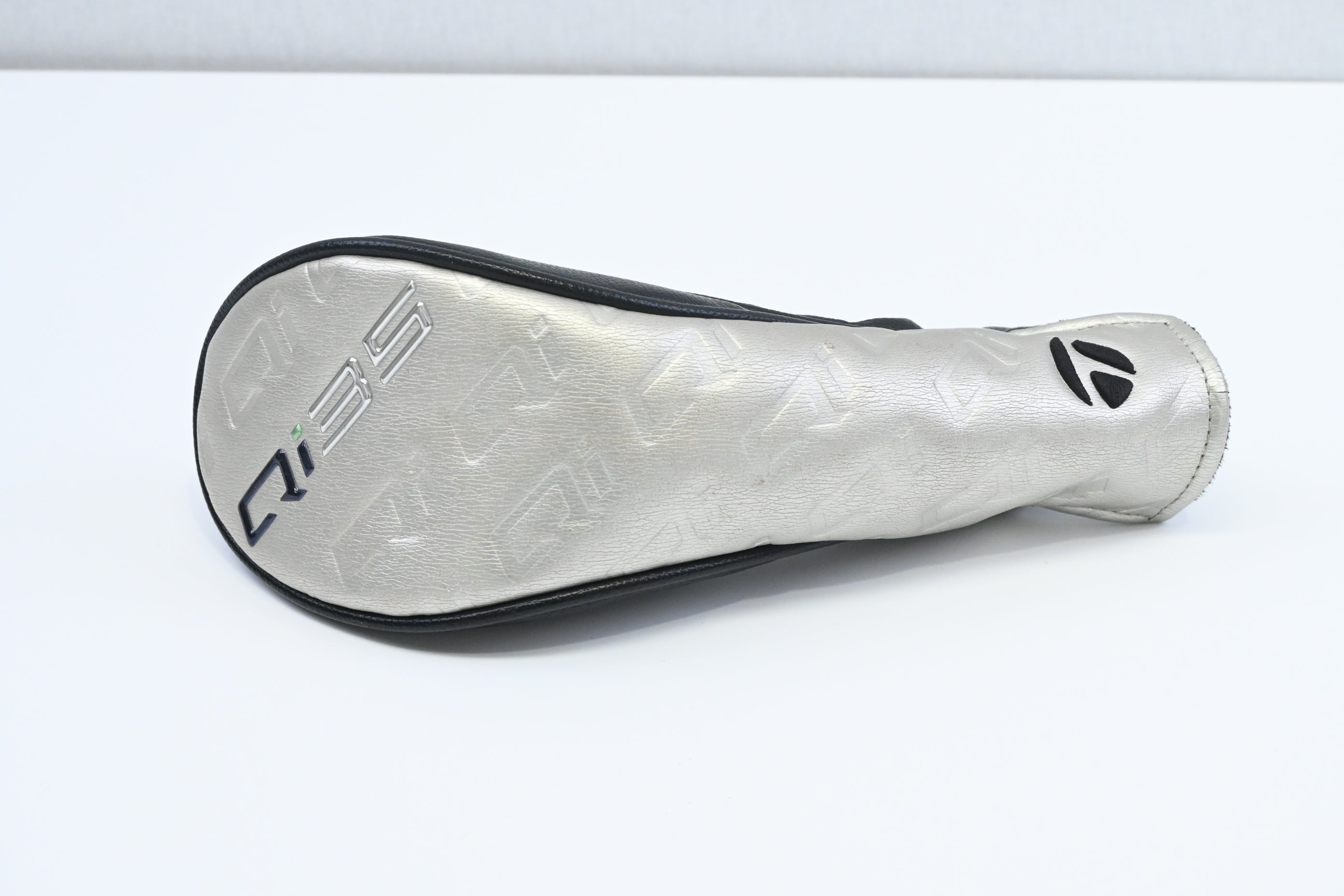 Taylormade Qi35 #3 Hybrid / 19 Degree / Stiff Flex Fujikura Ventus Blue 7 Shaft