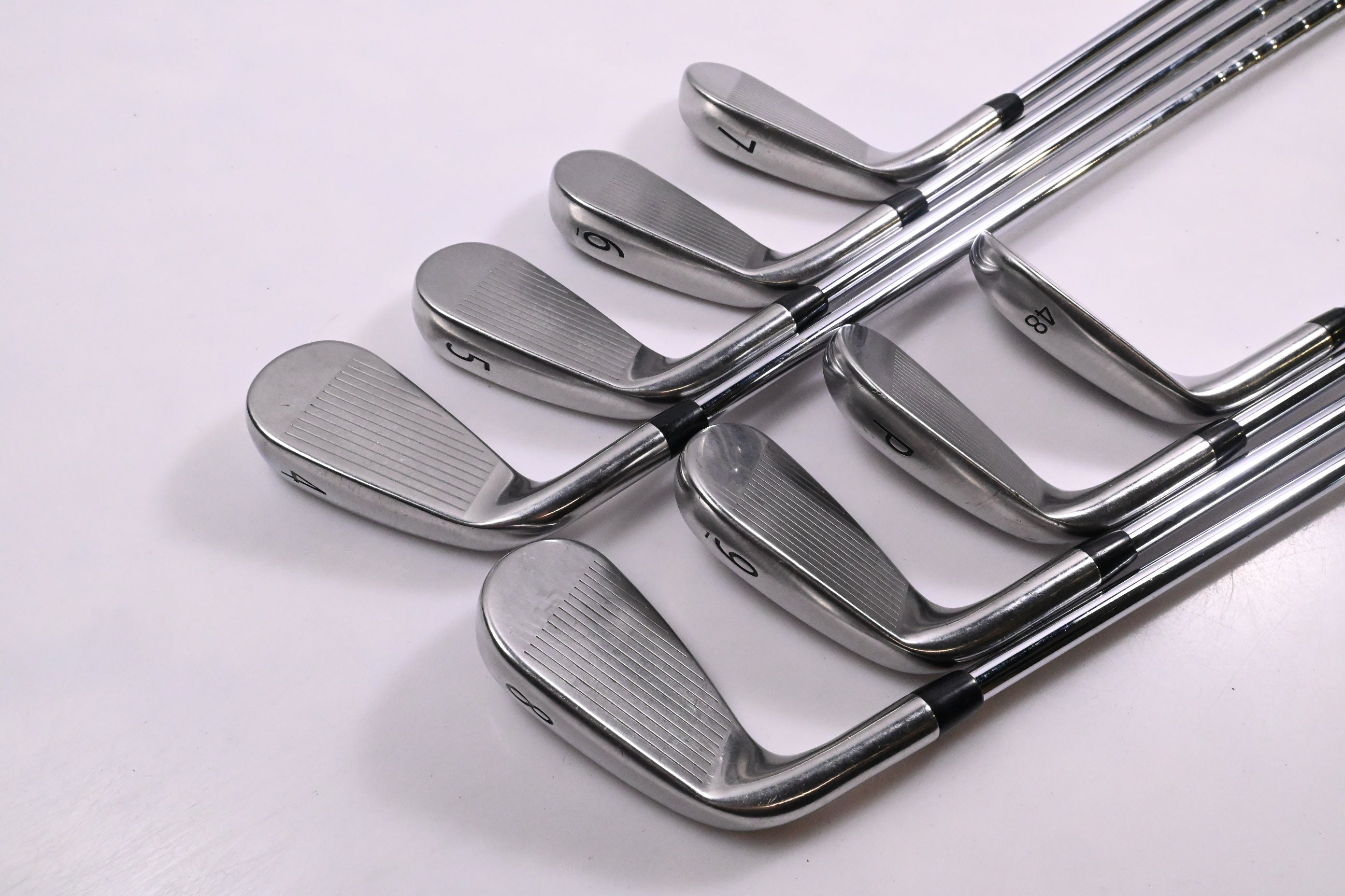 Titleist 718 AP1 Irons / 4-PW+48° / Regular Flex AMT Red R300 Shafts