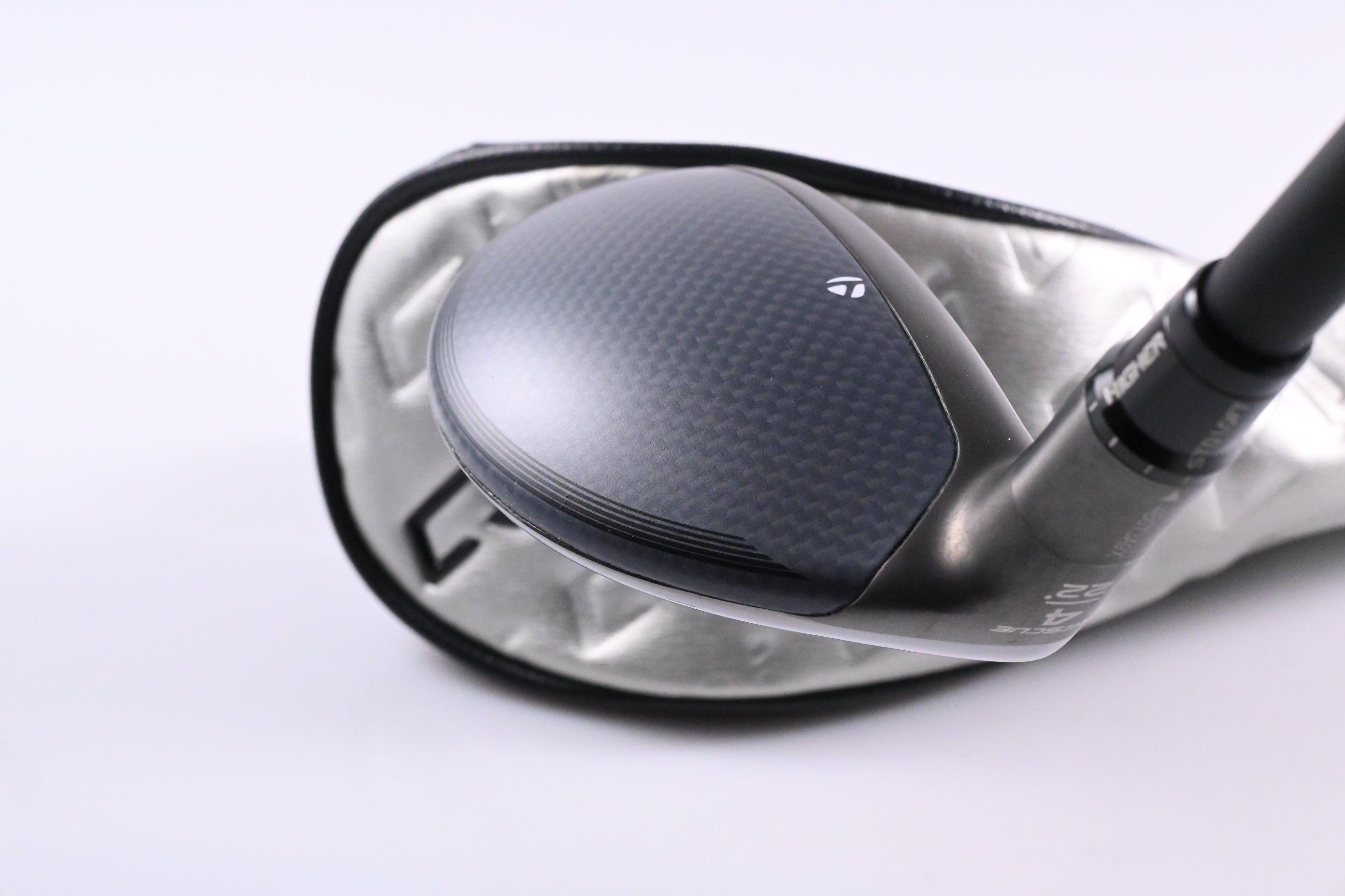 Left Hand Taylormade Qi35 #4 Hybrid / 22 Degree / Regular Flex Ventus Blue '25 6