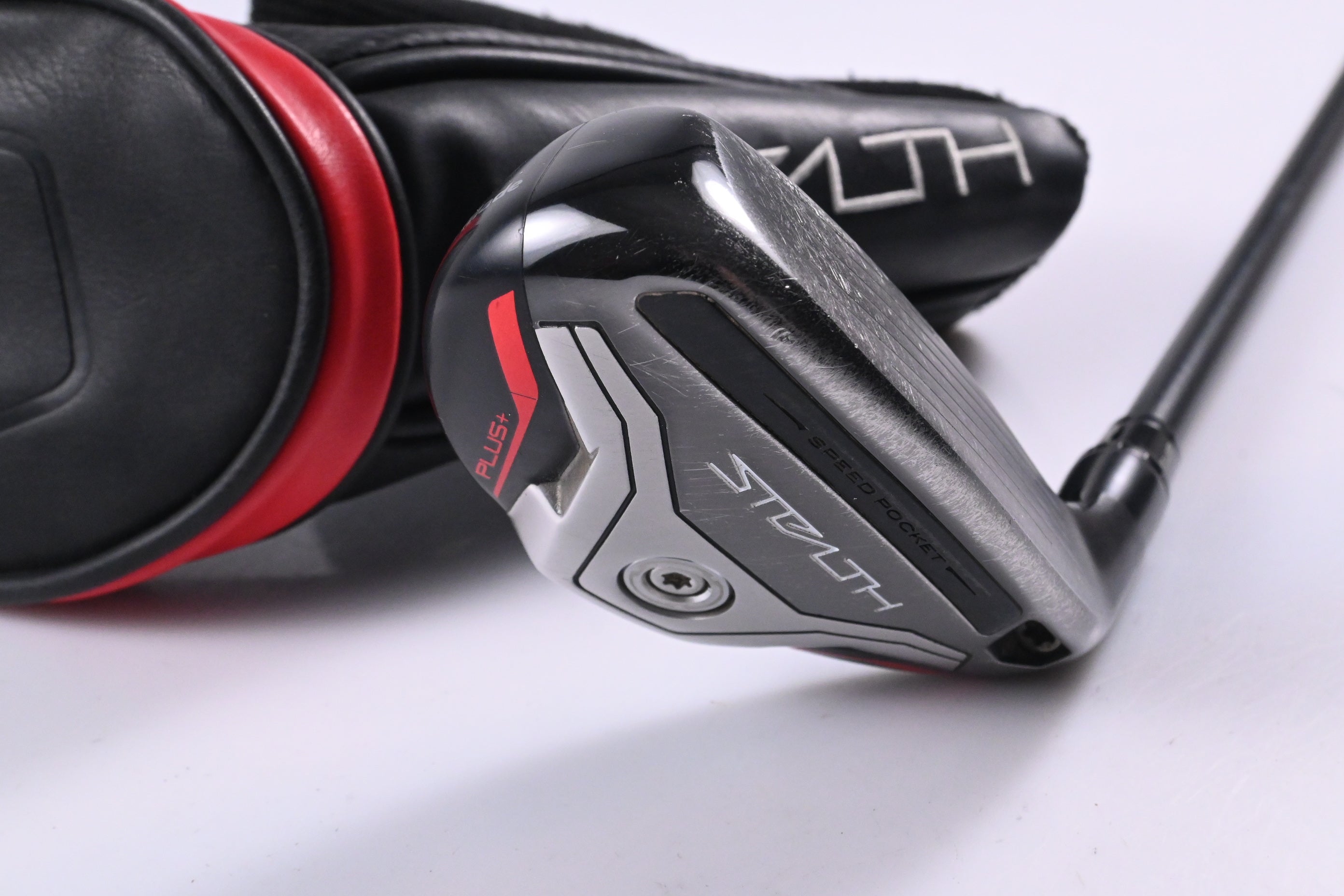 Taylormade Stealth Plus #3 Hybrid / 19.5 Degree / Regular Flex UST Proforce V2 Shaft