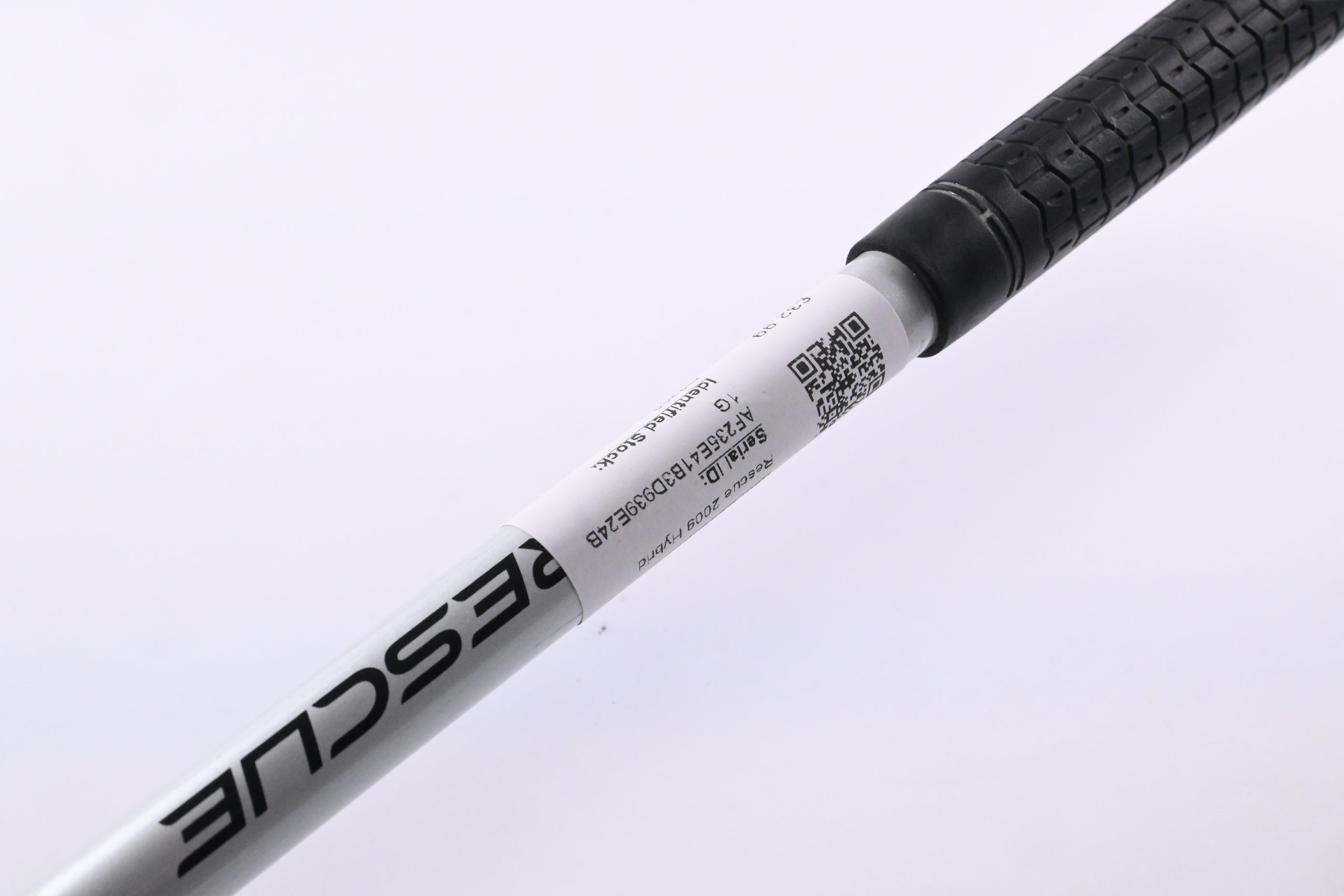 Taylormade Rescue 2009 #3 Hybrid / 19 Degree / Regular Flex Reax 65 Shaft