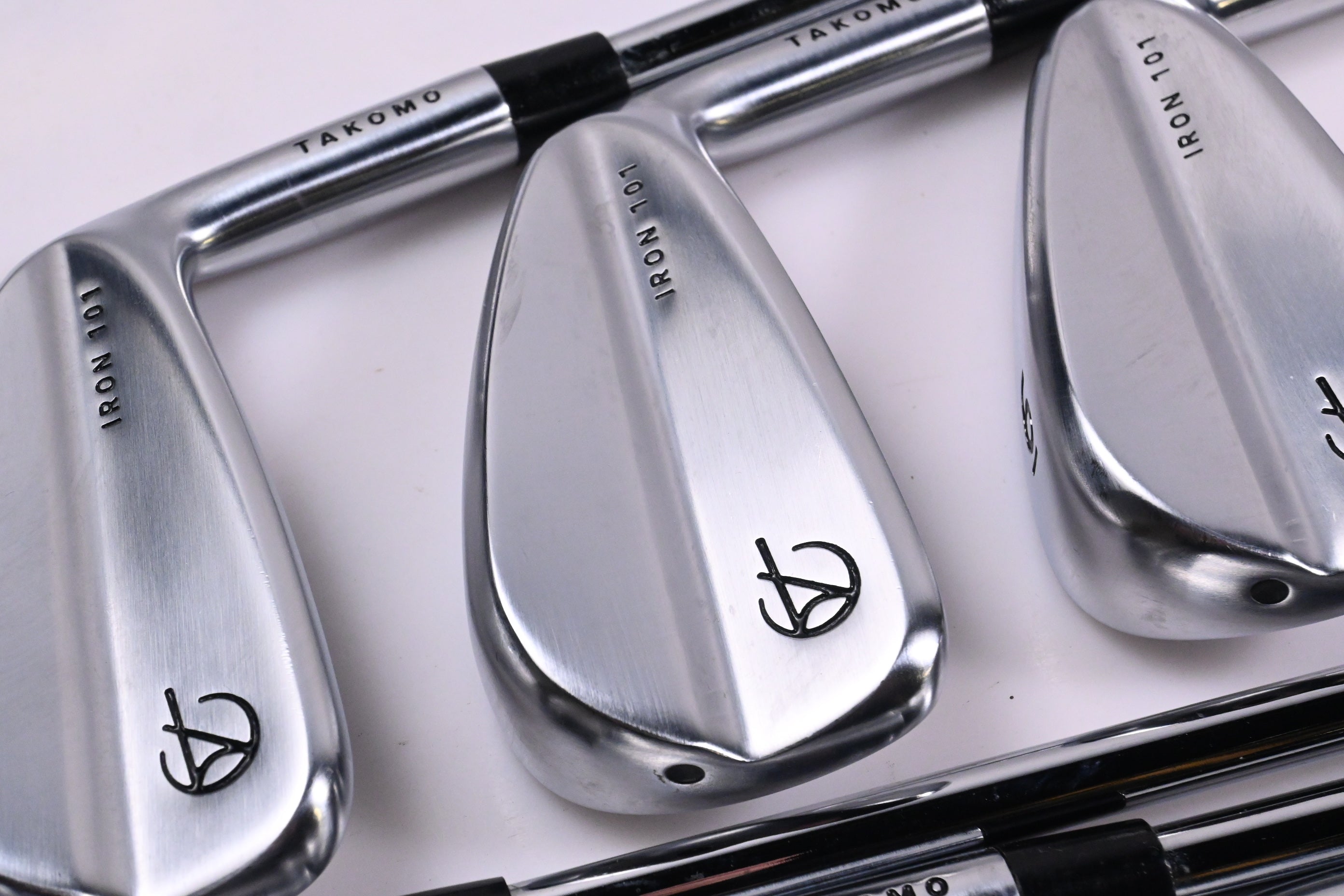 Takomo 101 Irons / 4-PW / Regular Flex KBS Tour Lite Shafts