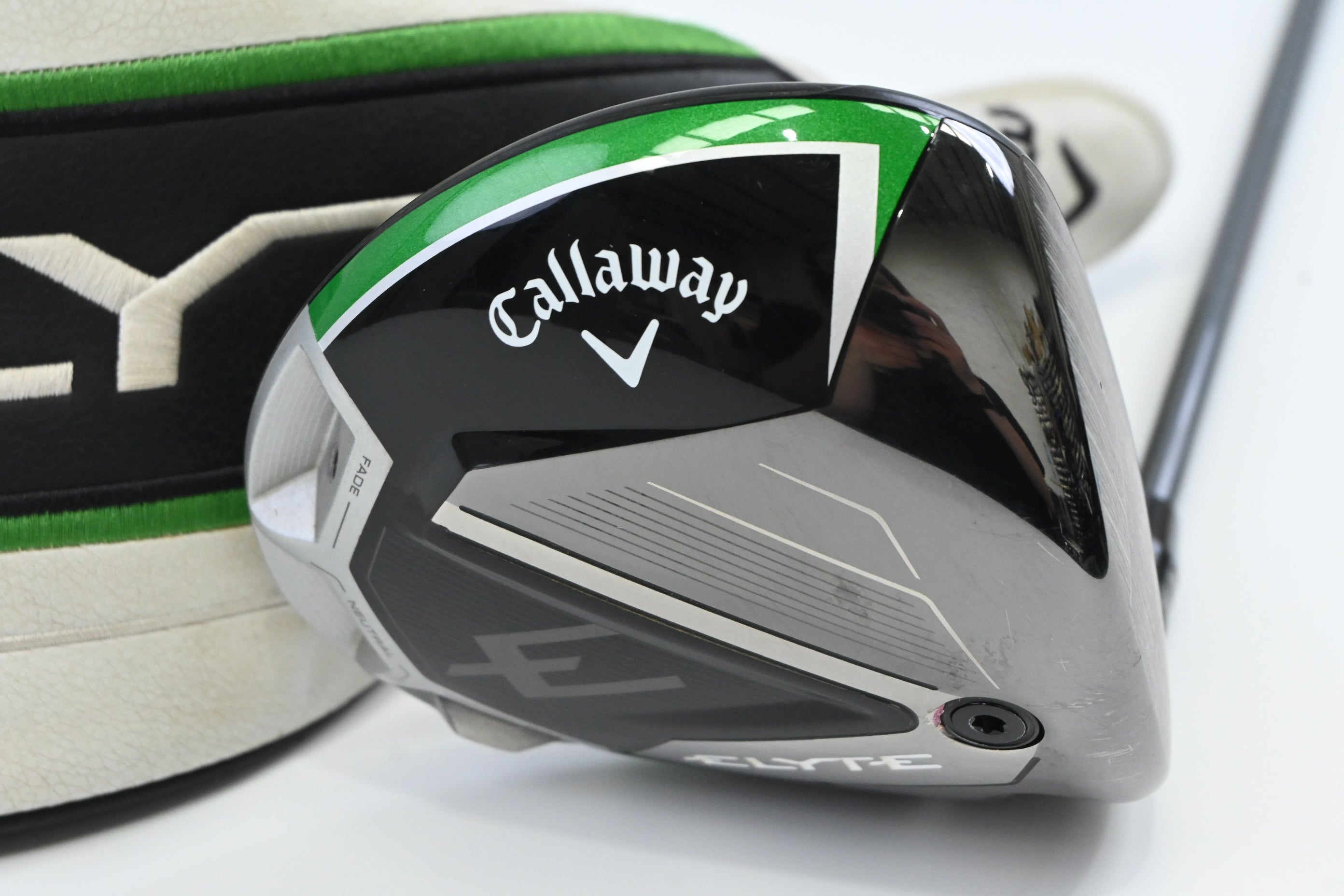 Callaway Elyte Driver / 10.5 Degree / Regular Flex Denali Charcoal 50 Shaft