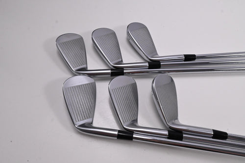 Mizuno Pro 225 Irons / 5-PW / Regular Flex N.S.Pro Modus³ Tour 105 Shafts