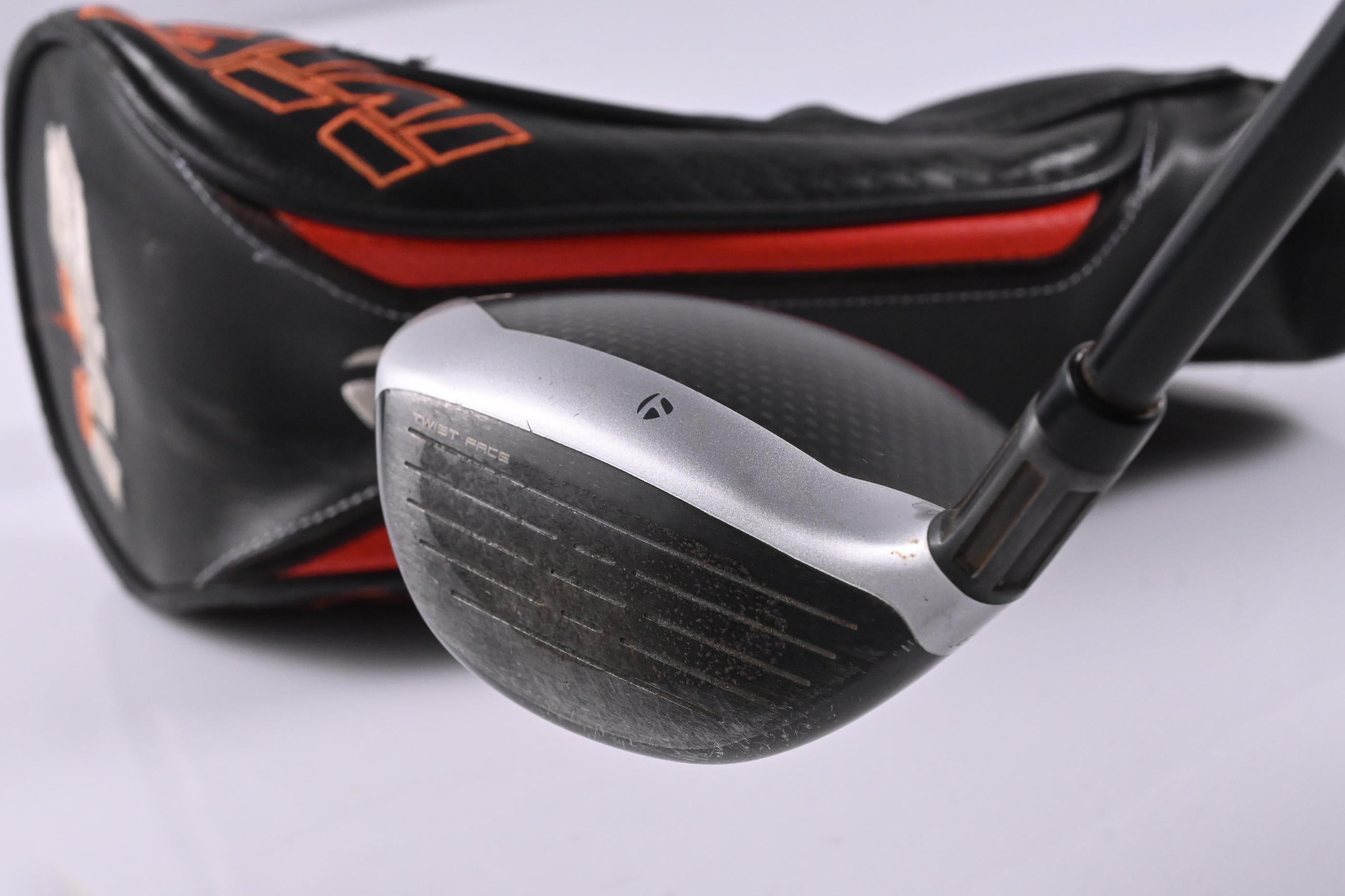 Taylormade M6 #5 Wood / 18 Degree / Regular Flex Fujikura Atmos Orange 5 Shaft