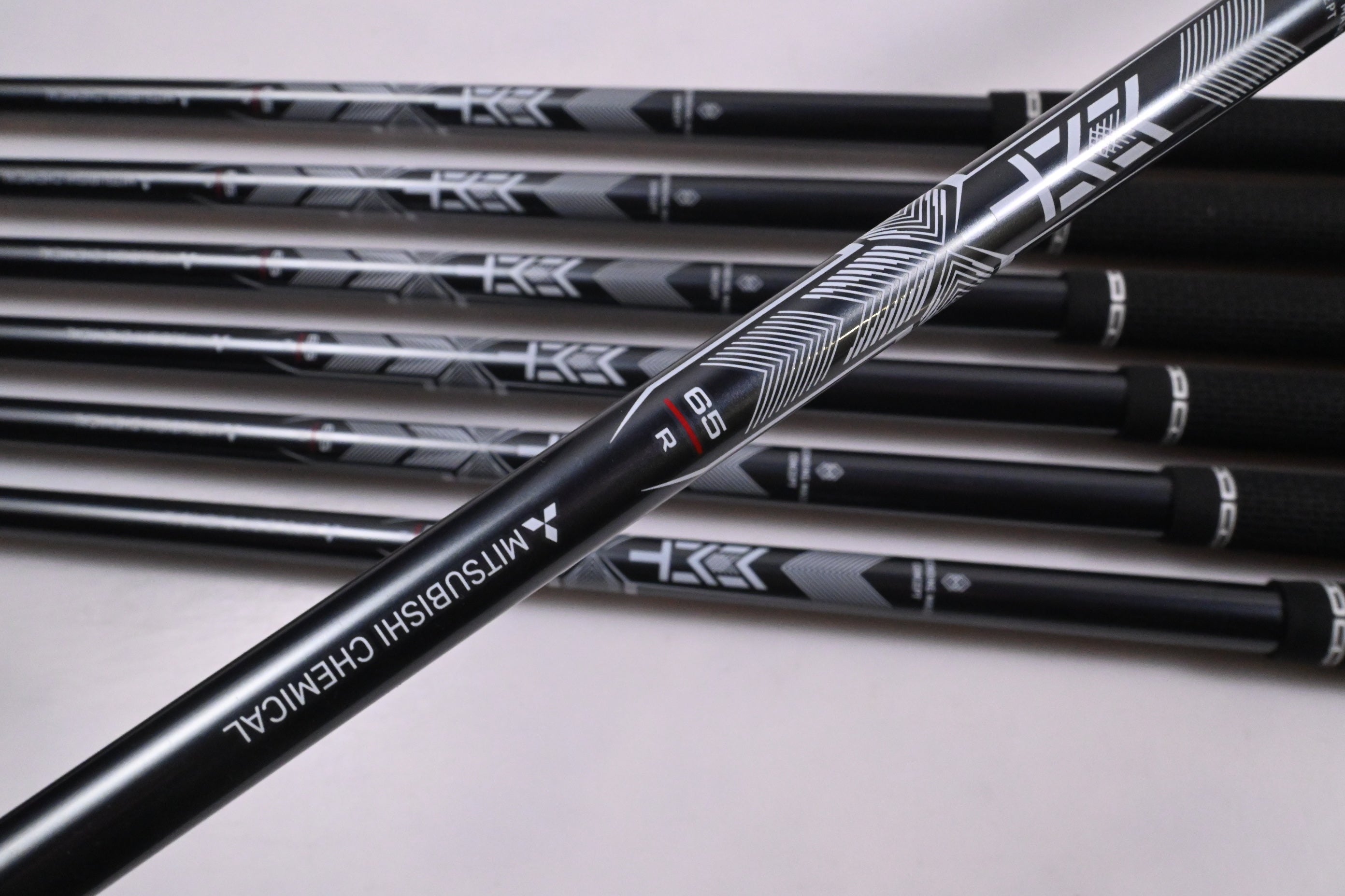 Titleist T350 2025 Irons / 5-PW+48° / Regular Flex MMT AMC Red 65 Shafts