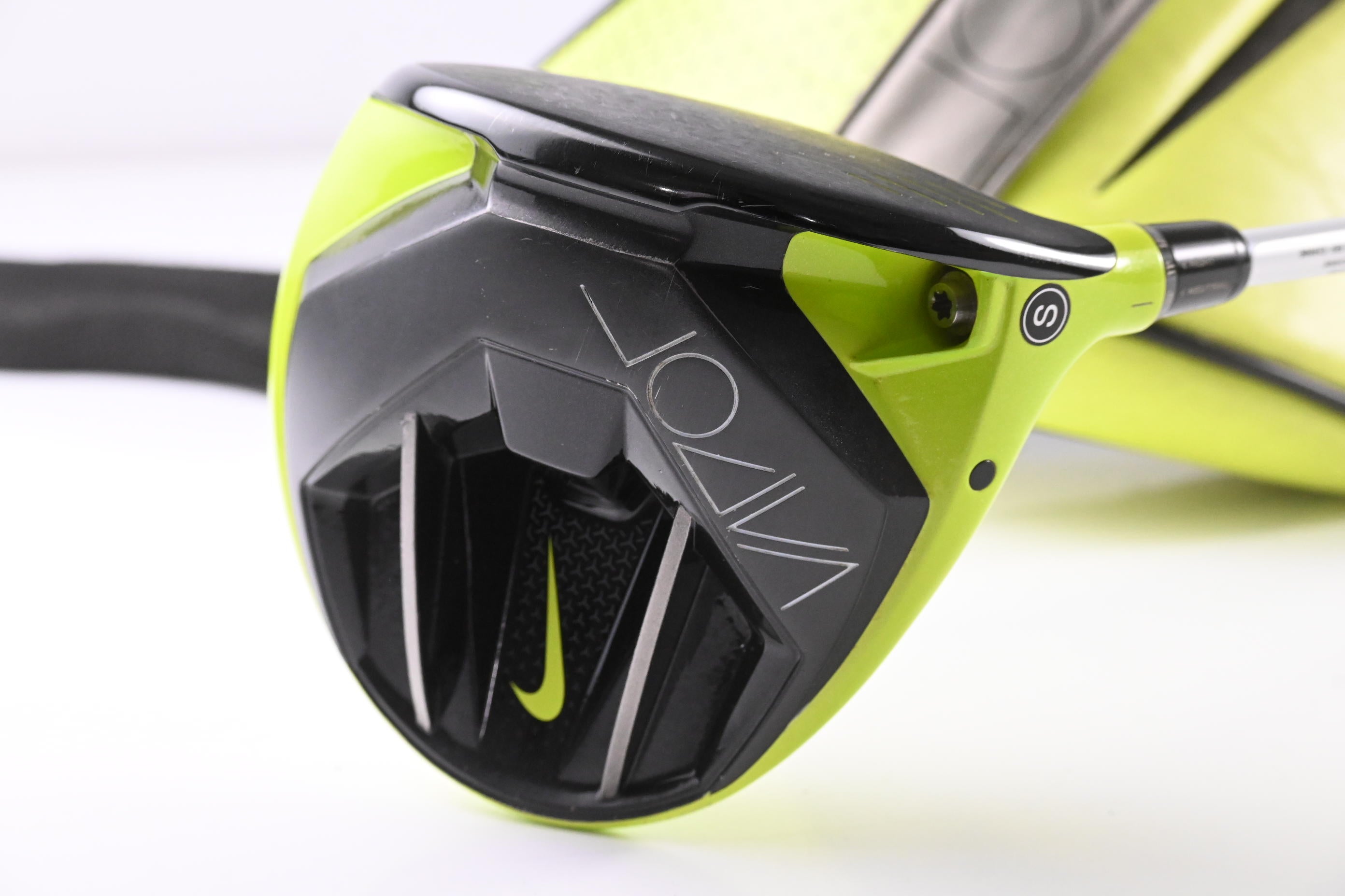 Nike Vapor Volt Ltd Ed Driver / 10.5 Degree / Stiff Flex Fubuki Z 50 Shaft