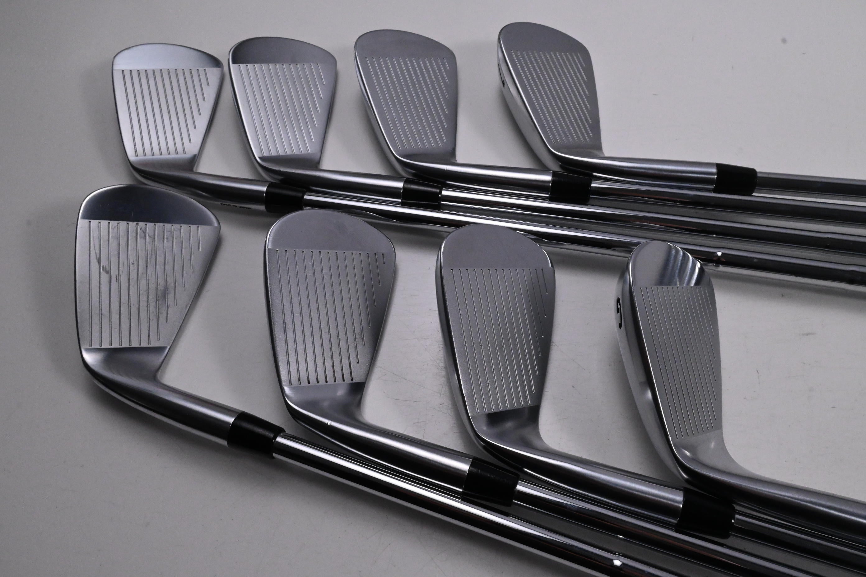 Miura TC-202 Irons / 4-PW+GW / Stiff Flex Dynamic Gold 115 S300 Shafts