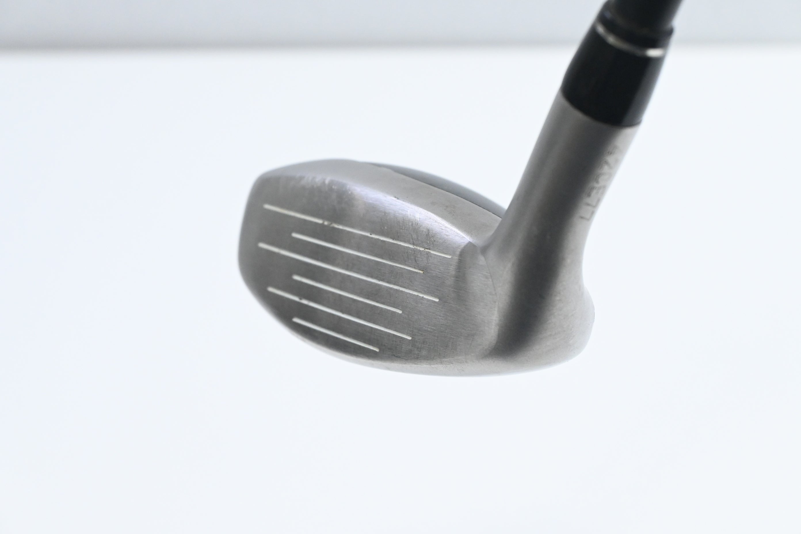 Taylormade Rescue Mid #2 Hybrid / 16 Degree / Regular Flex Taylormade Ultralite